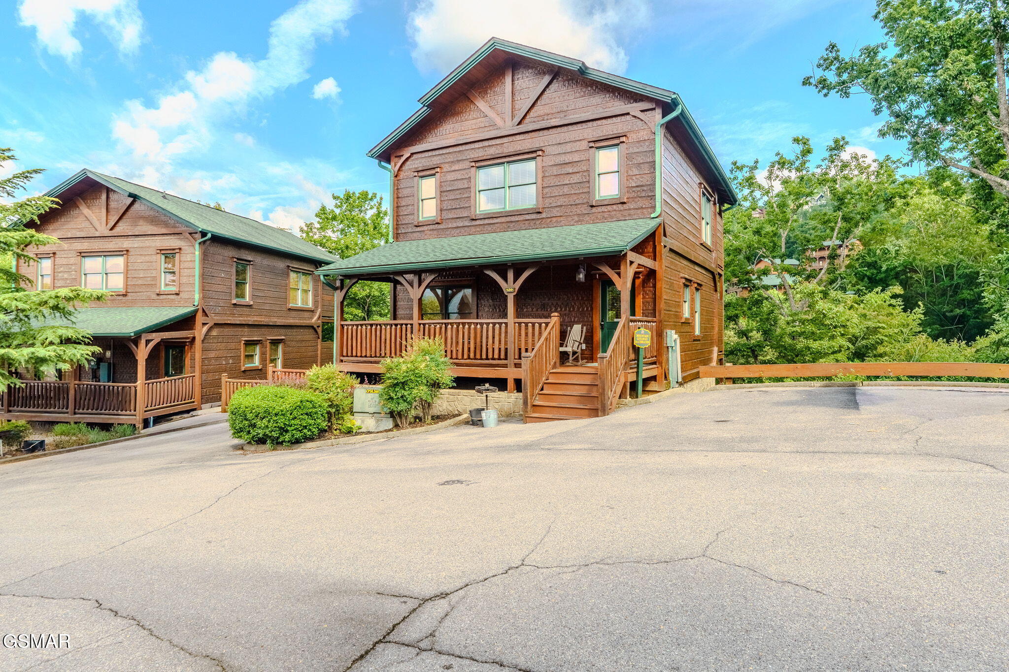 830 Great Smoky Way — photo