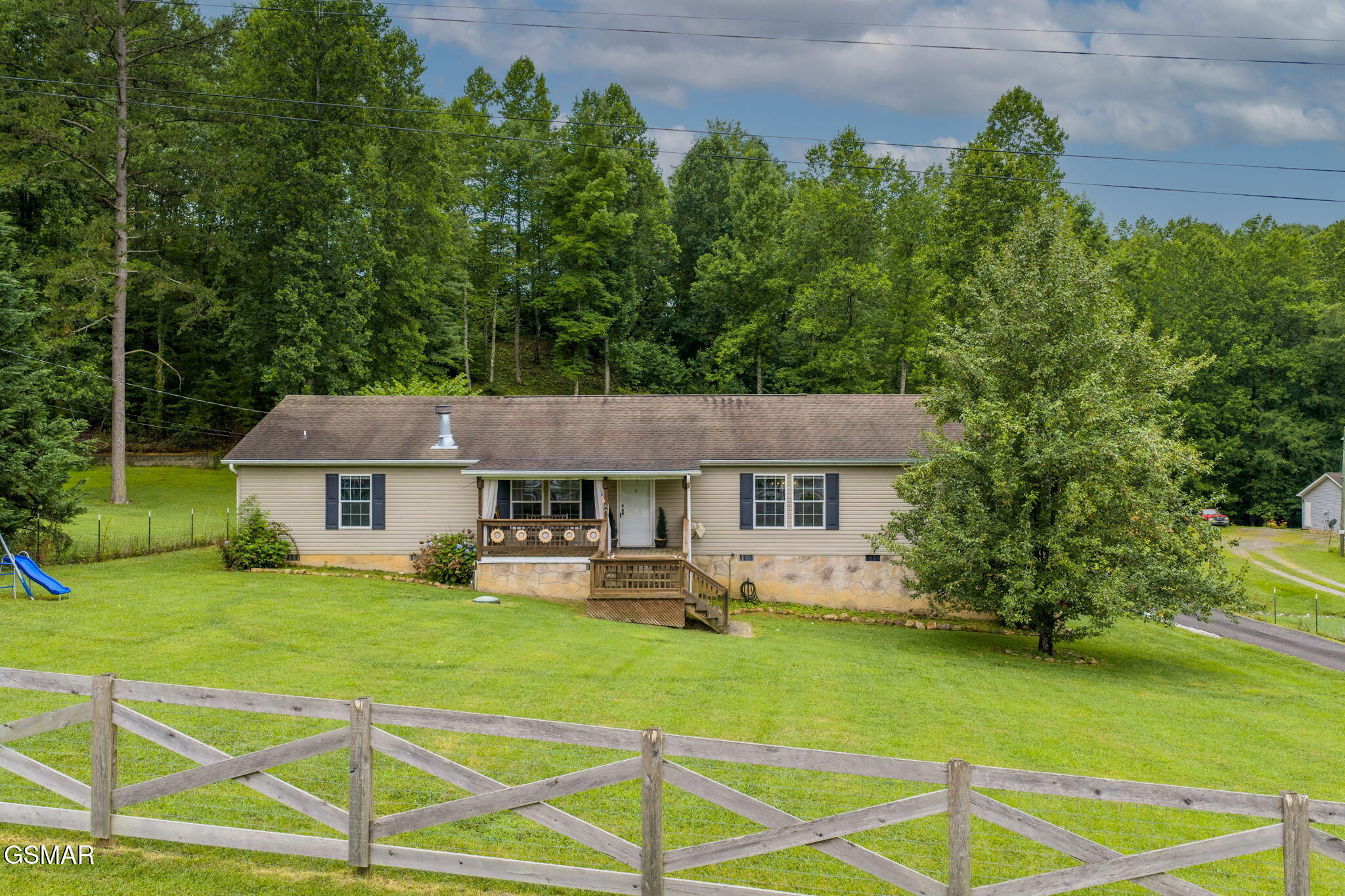 1921 Jerry Lynn Way — photo