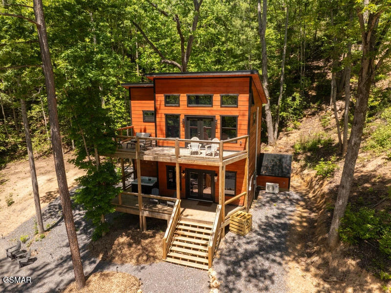 2672 Sulpher Springs Road — photo