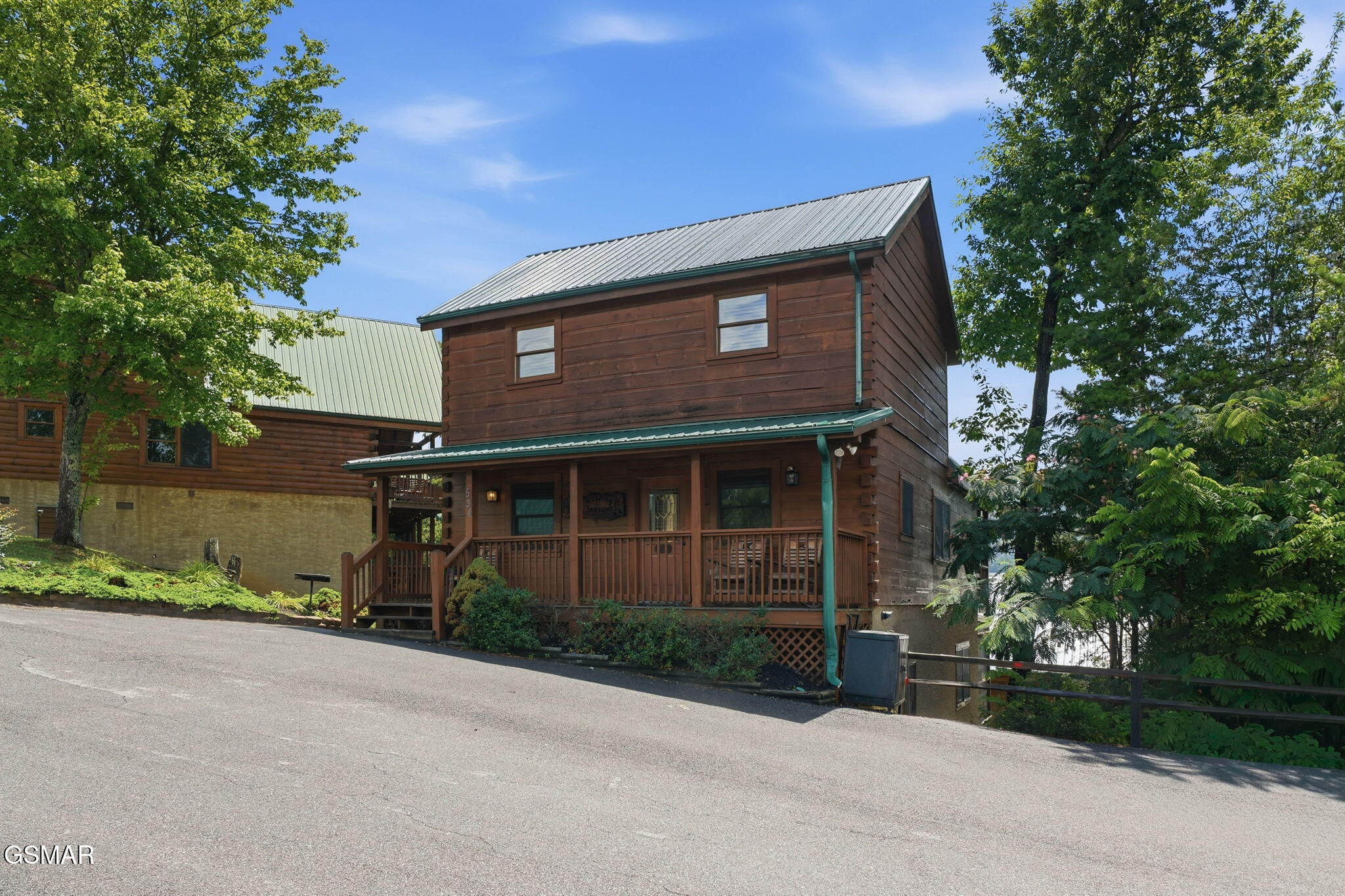 Home in Pigeon Forge, TN 37863 — photo 2