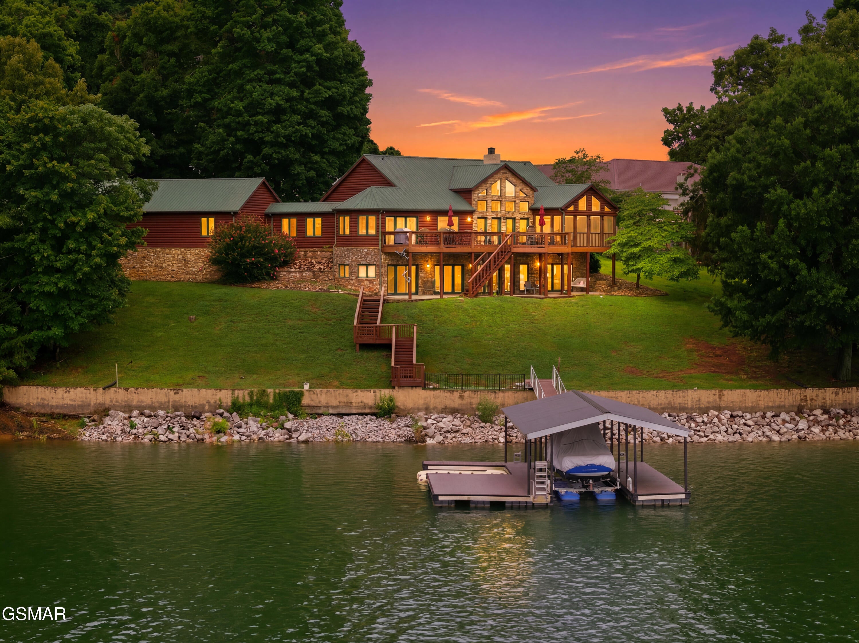 2114 Bridge View Drive — photo
