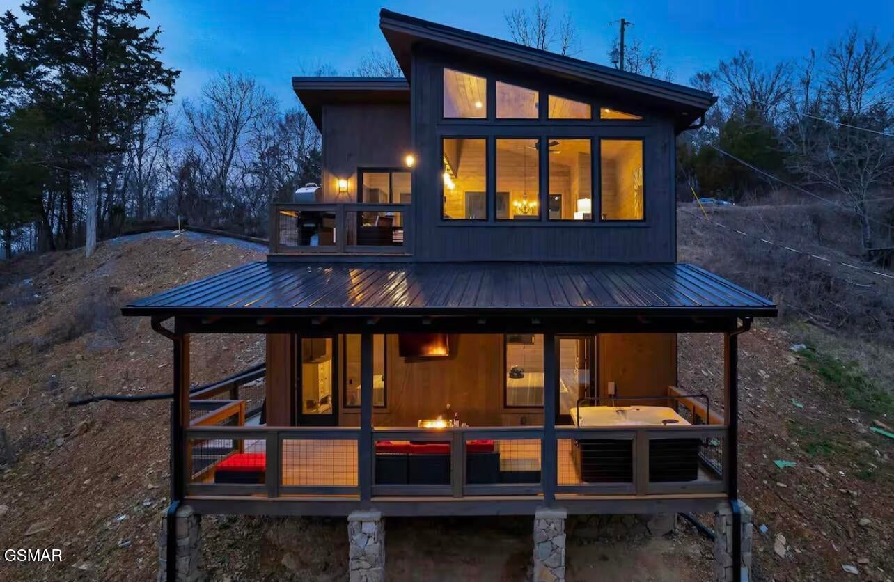 1508 Mountain Drive — photo