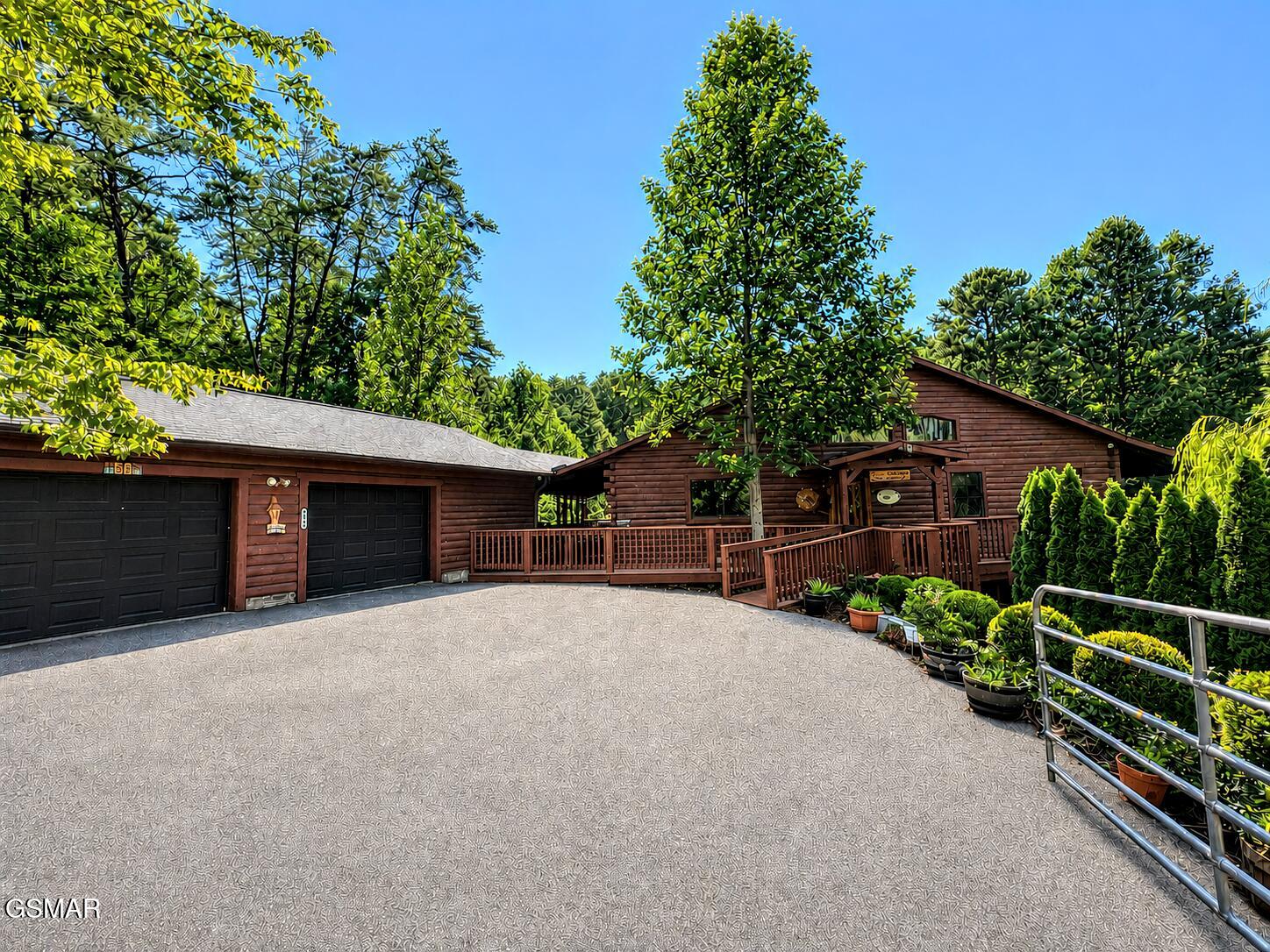 1665 Scenic Woods Way — photo