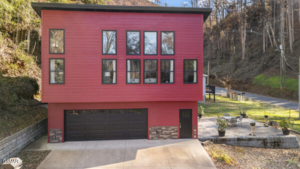667 Turkey Nest Road — photo