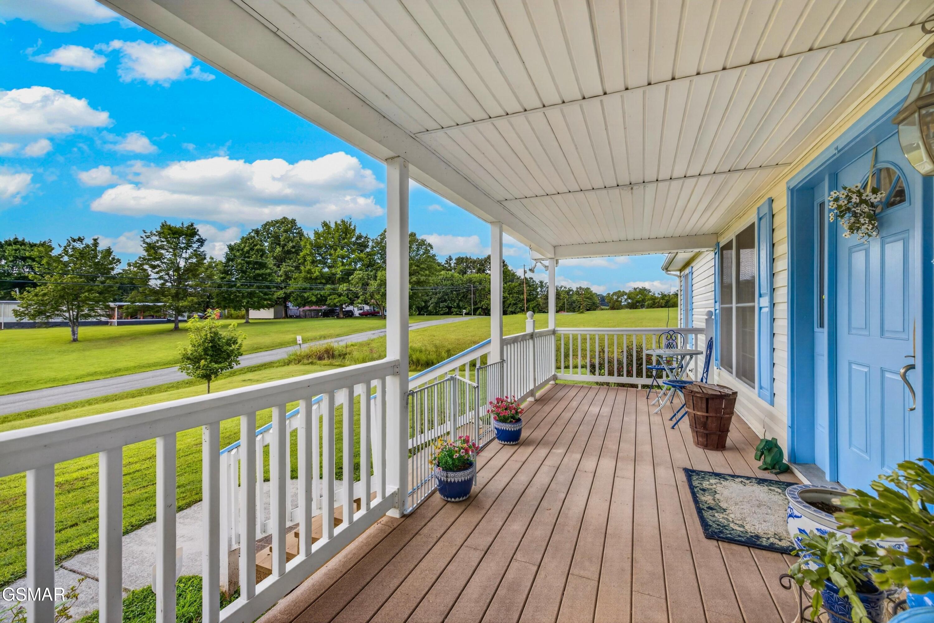 1601 Northern Ridge, Bybee, TN 37713 — photo 2