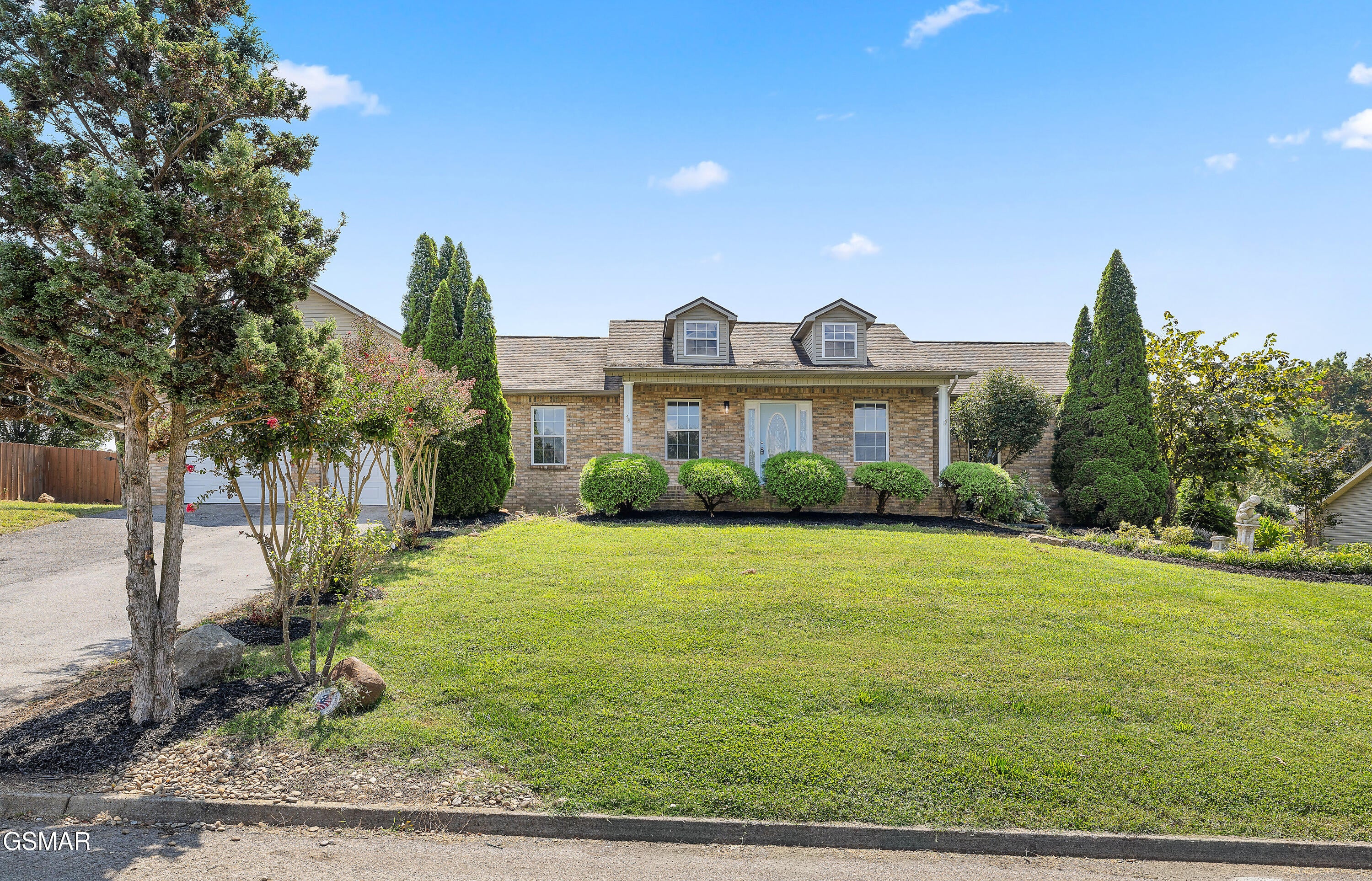 1516 Kildee Lane — photo
