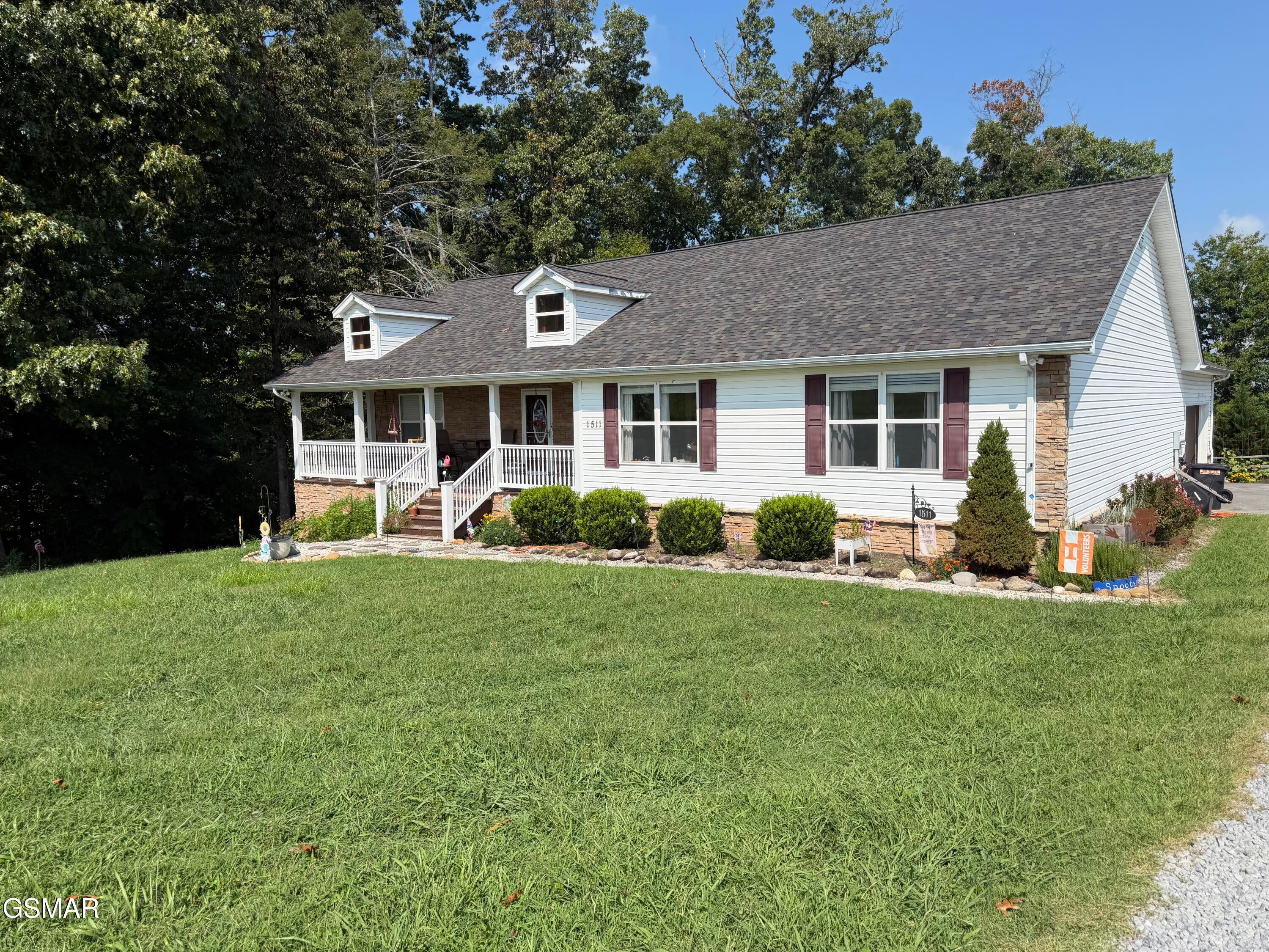 1511 Snapp Road — photo