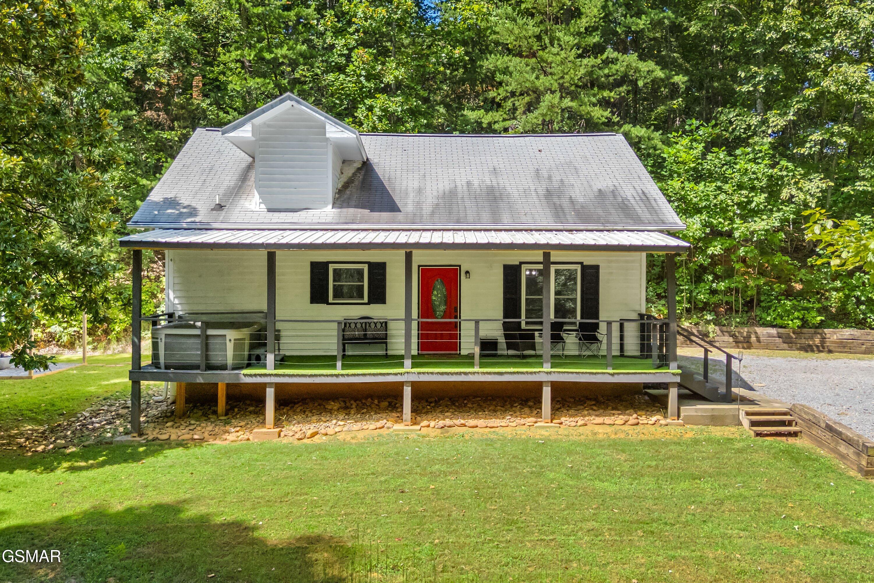 3401 Mountain Overlook Way — photo