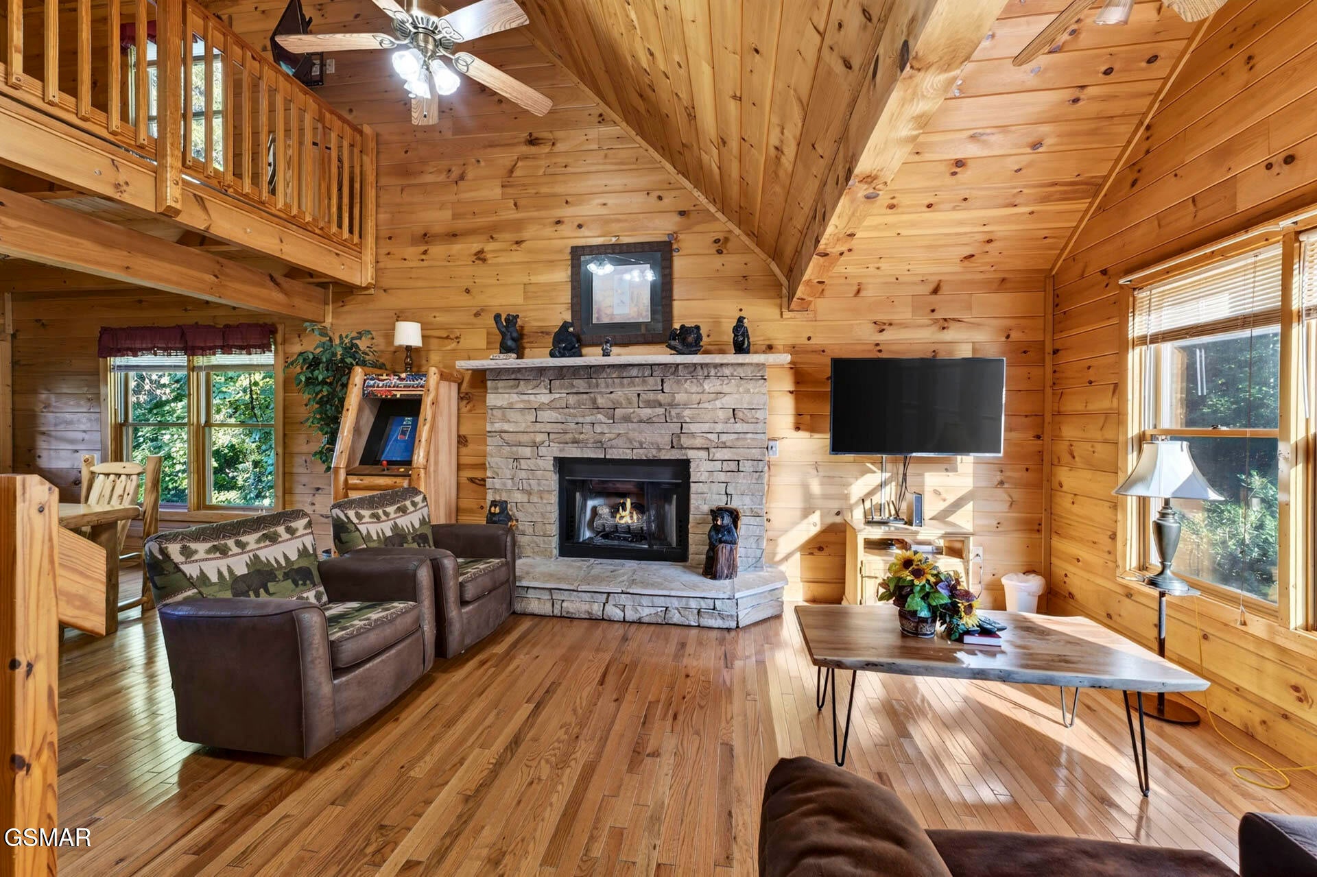 Home in Gatlinburg, TN 37738 — photo 3