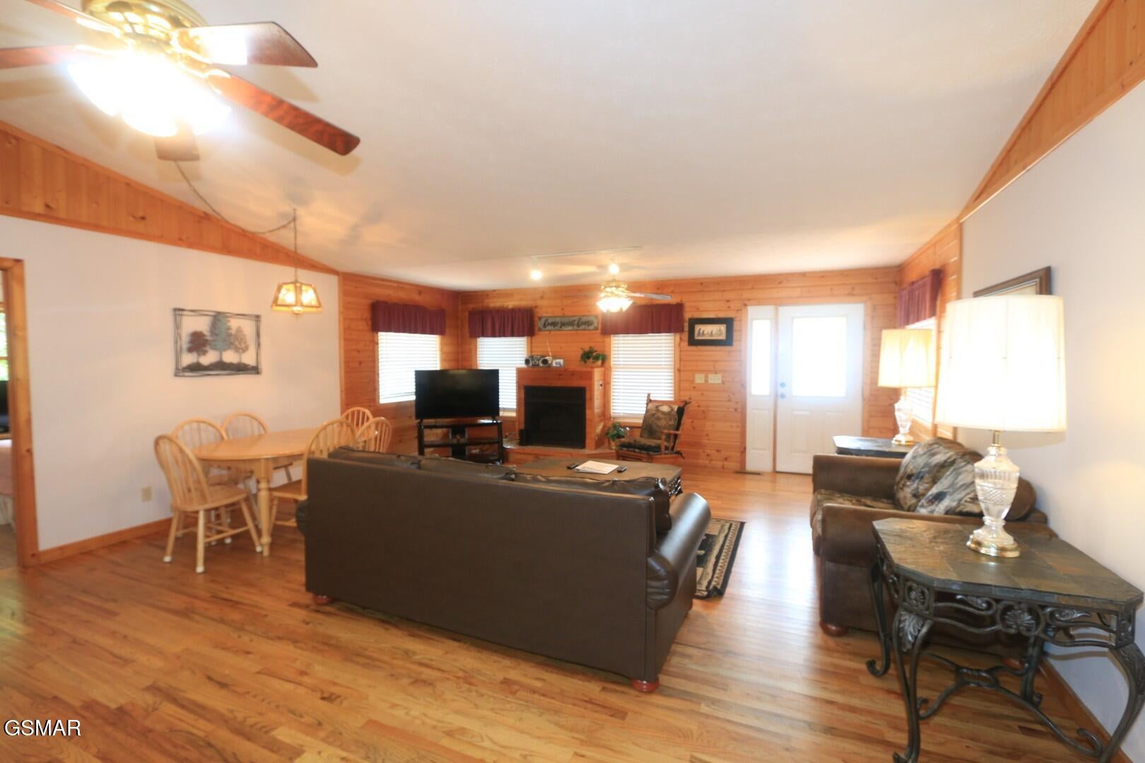 Home in Sevierville, TN 37876 — photo 3