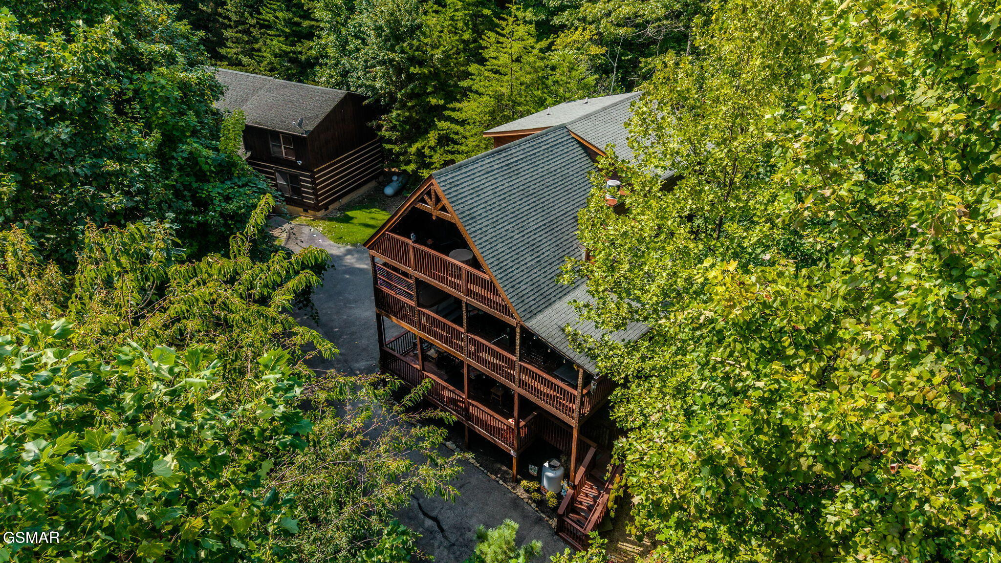 1124 Twin Oaks Road — photo