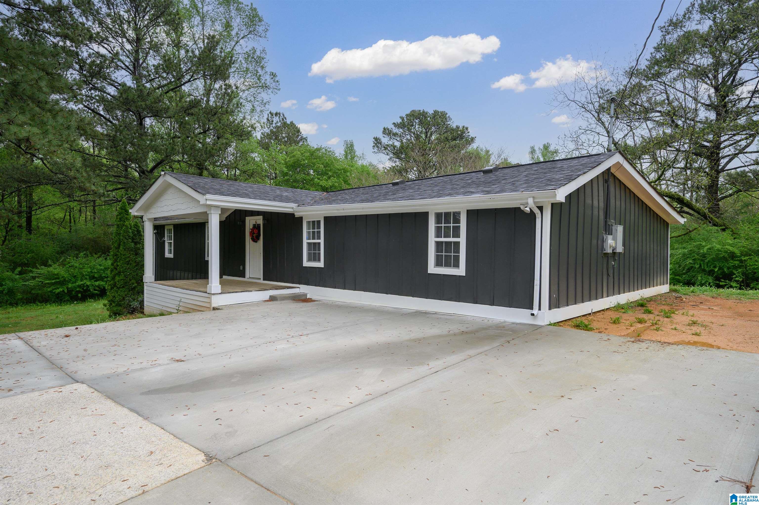 6101 Johns Road — photo