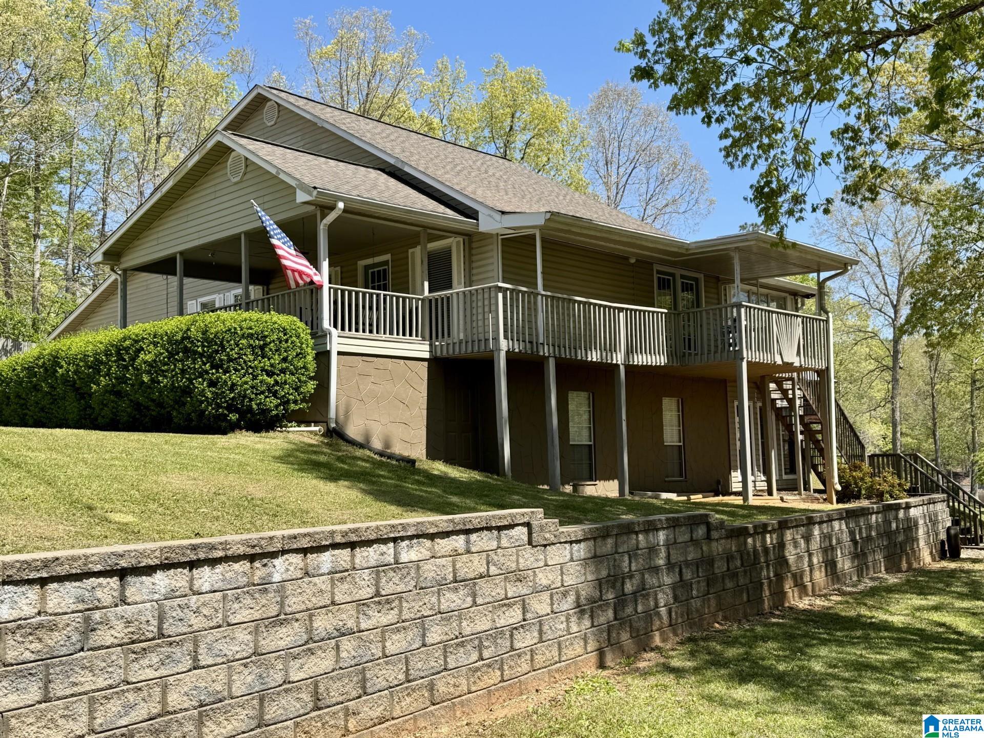 111 Warren Drive — photo