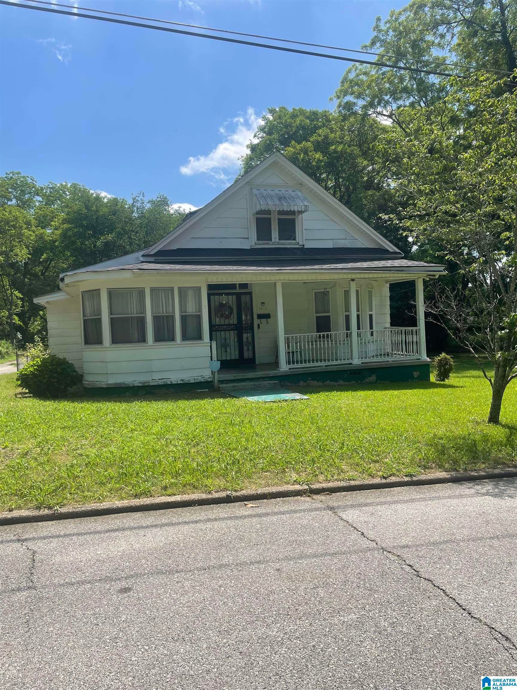 1615 Stephens Avenue — photo