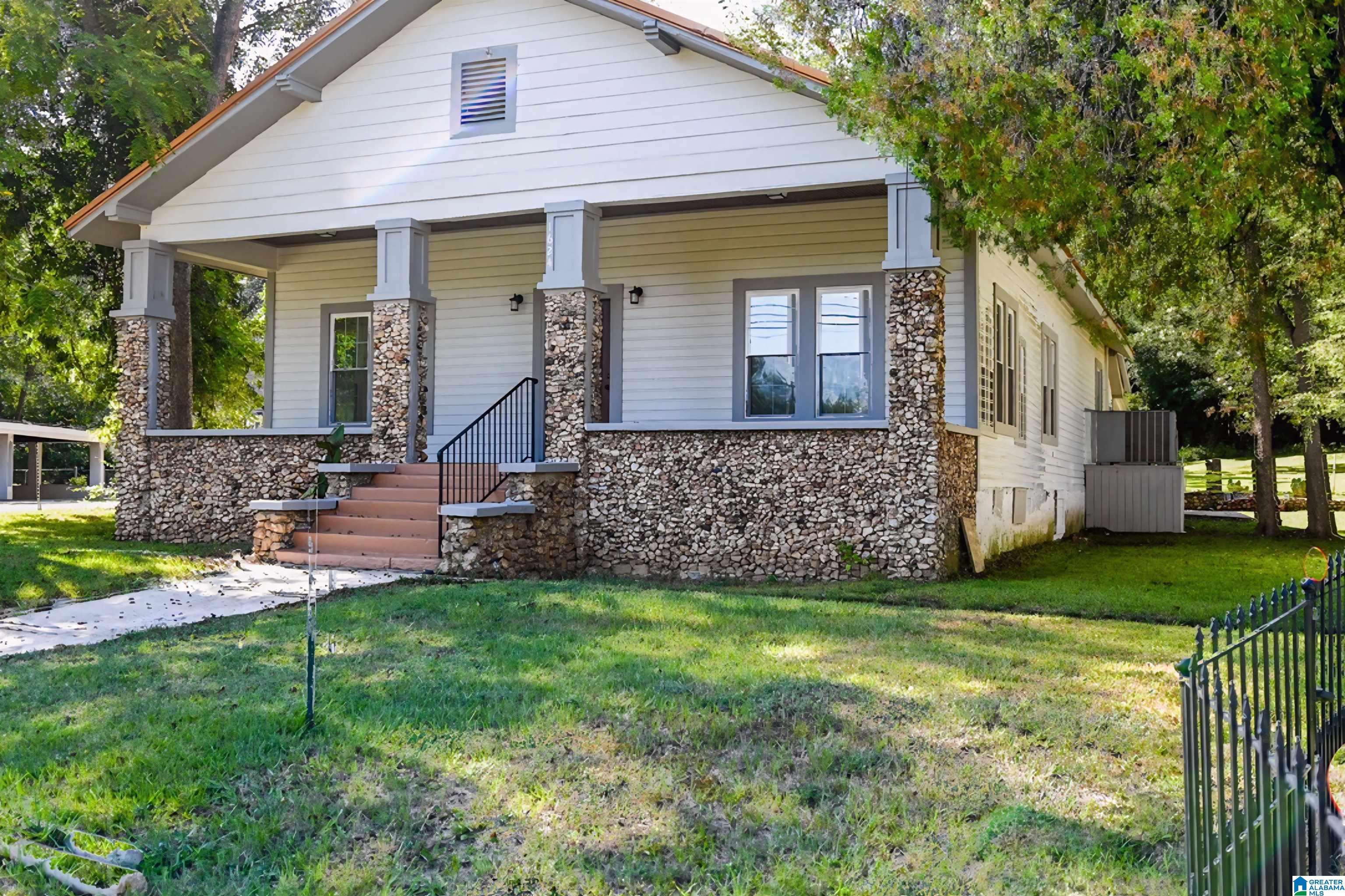 1624 Allen Street — photo