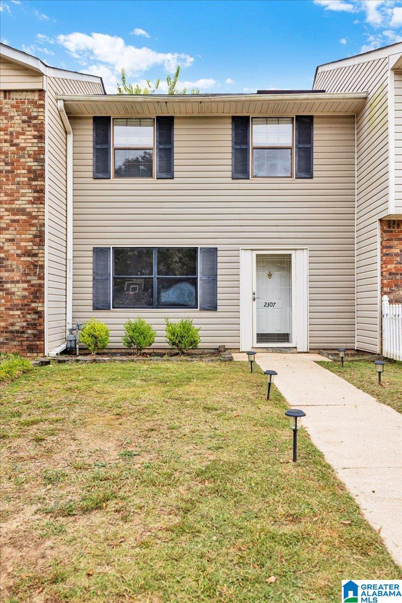 2307 Cheshire Drive — photo