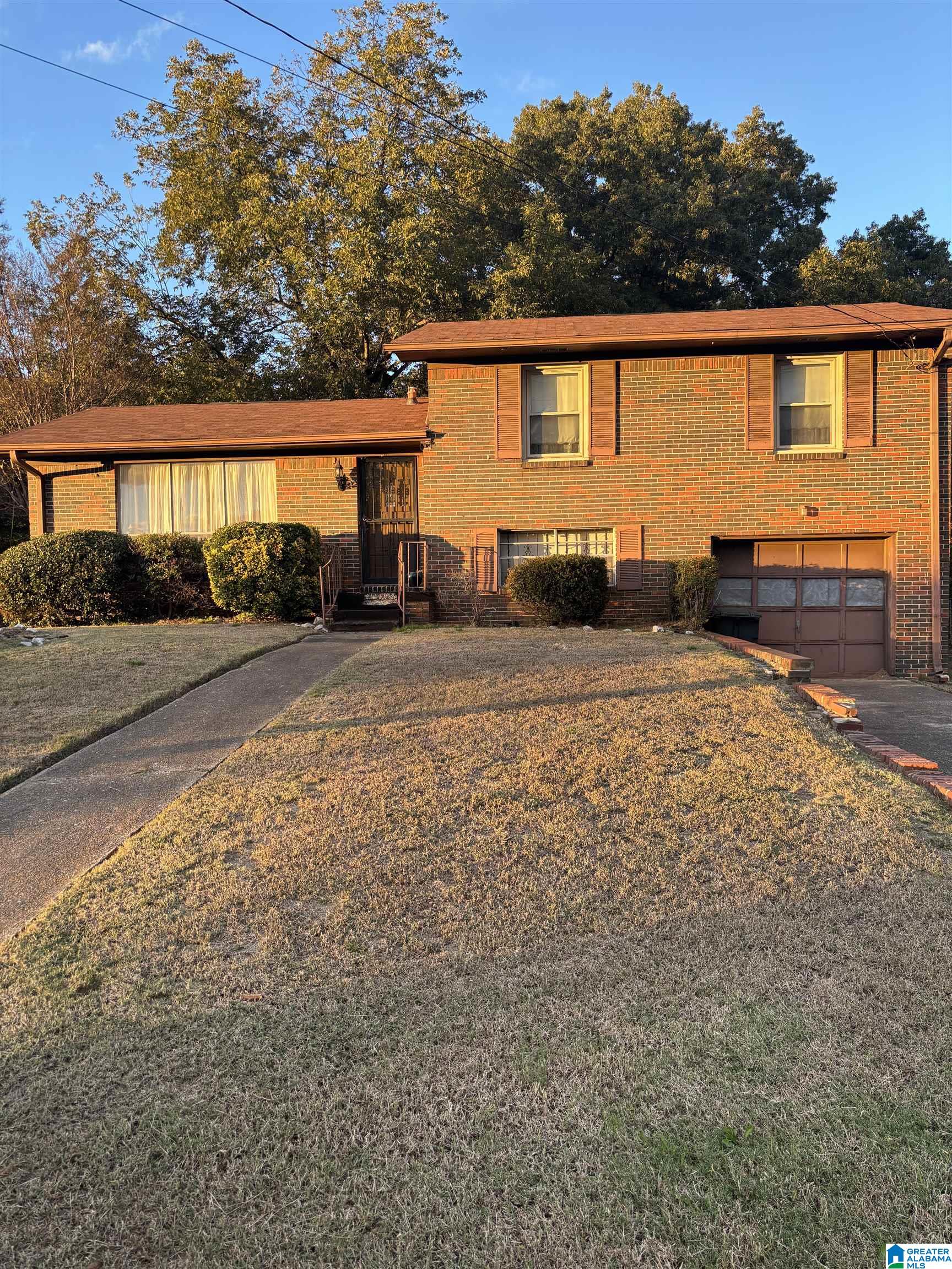 2820 Wenonah Drive — photo
