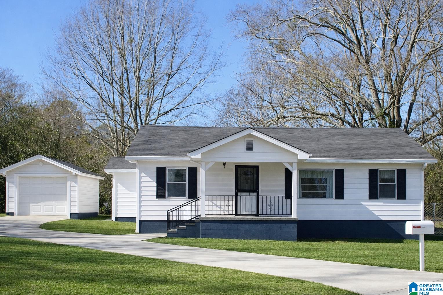 6037 Pocahontas Road — photo