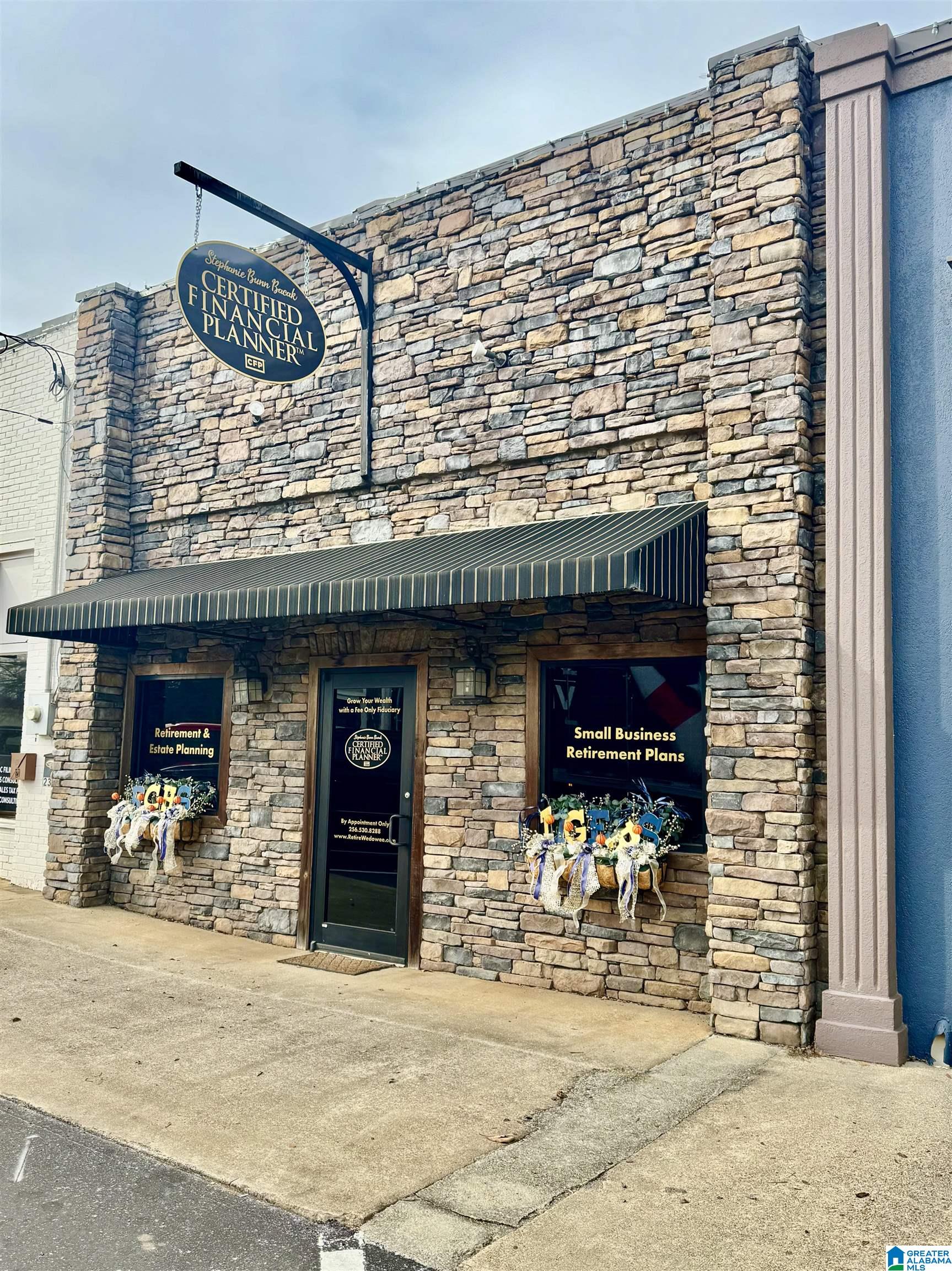 23 Main Street — photo