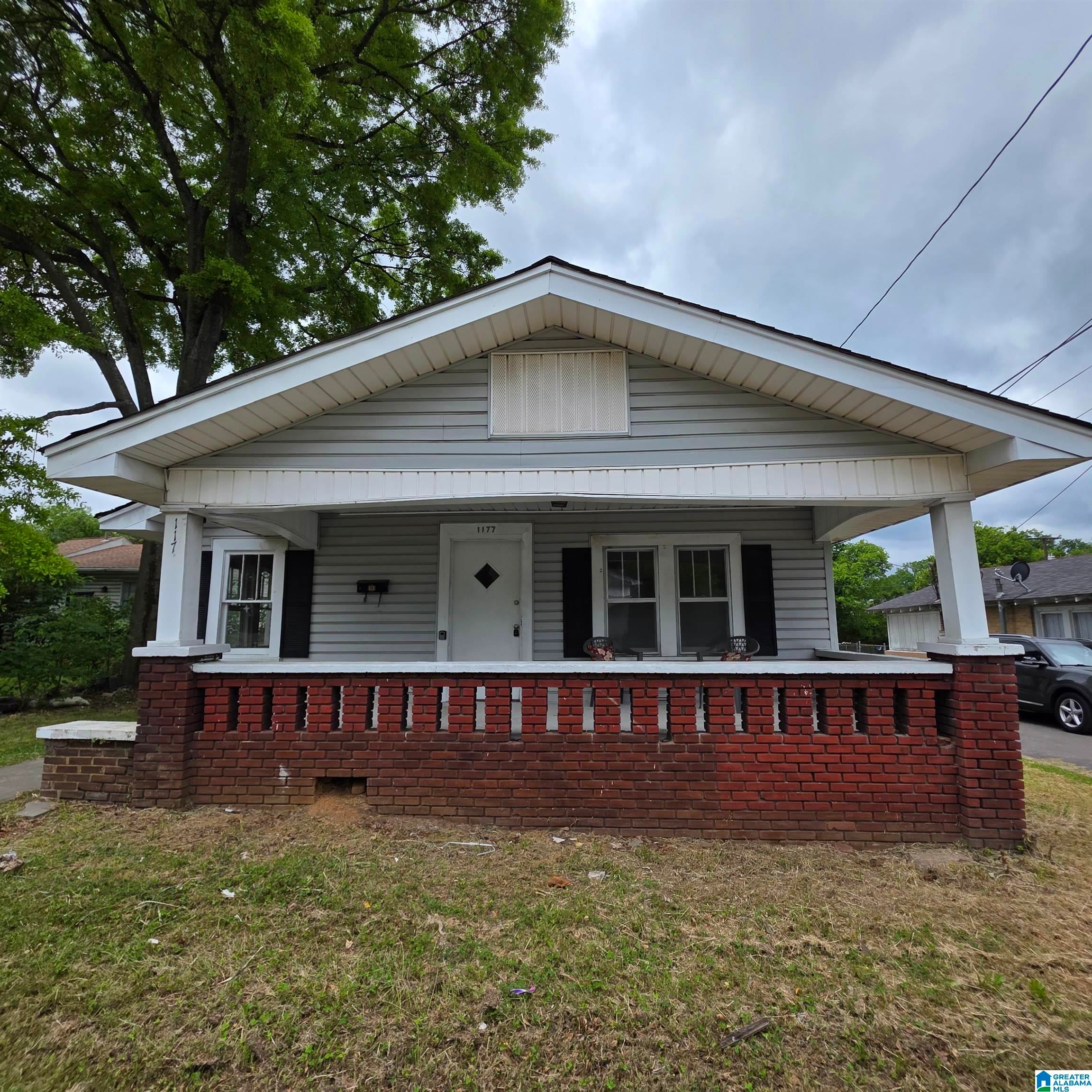 1177 Hall Street — photo