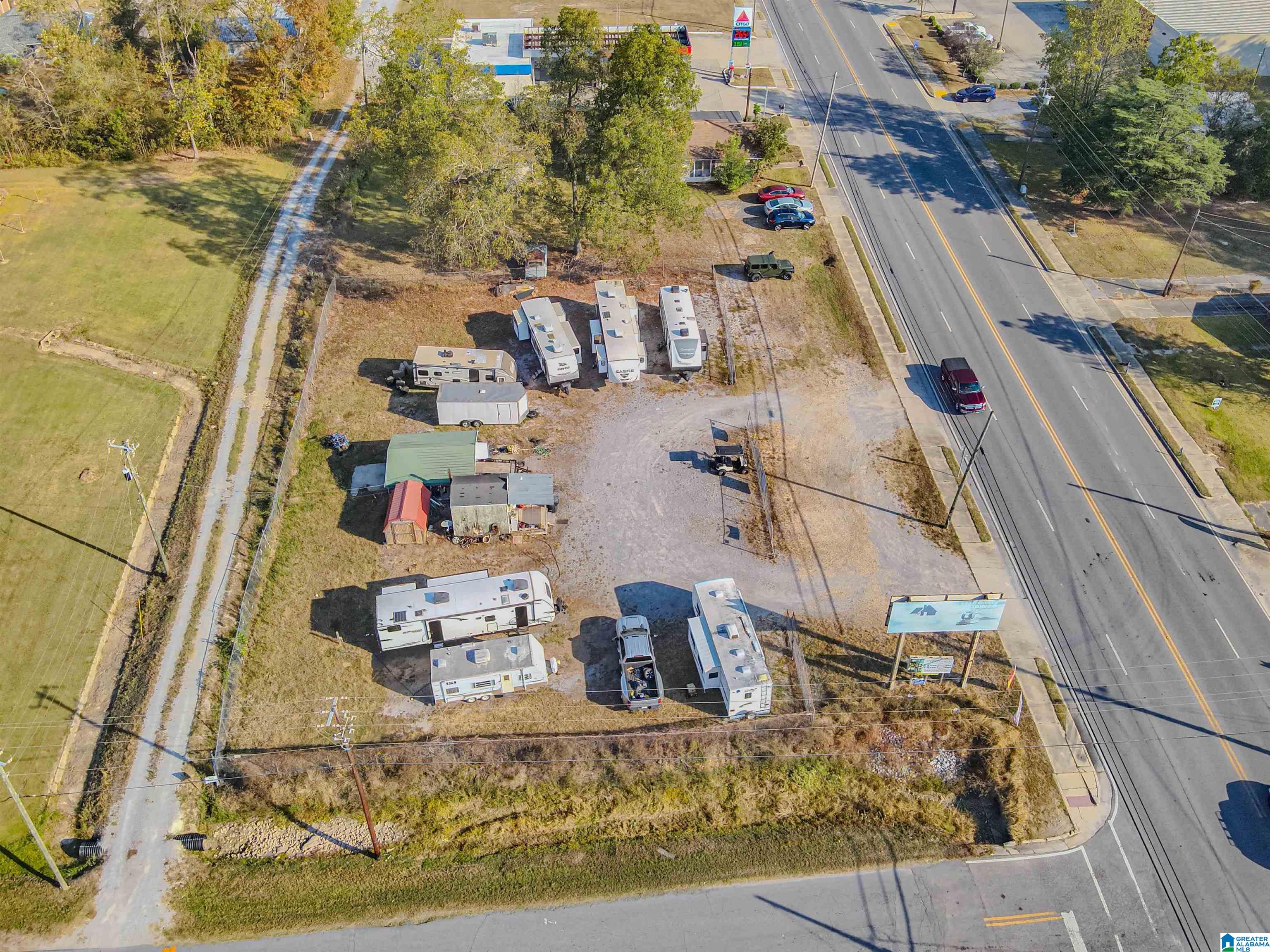 8040 US Highway 31 — photo