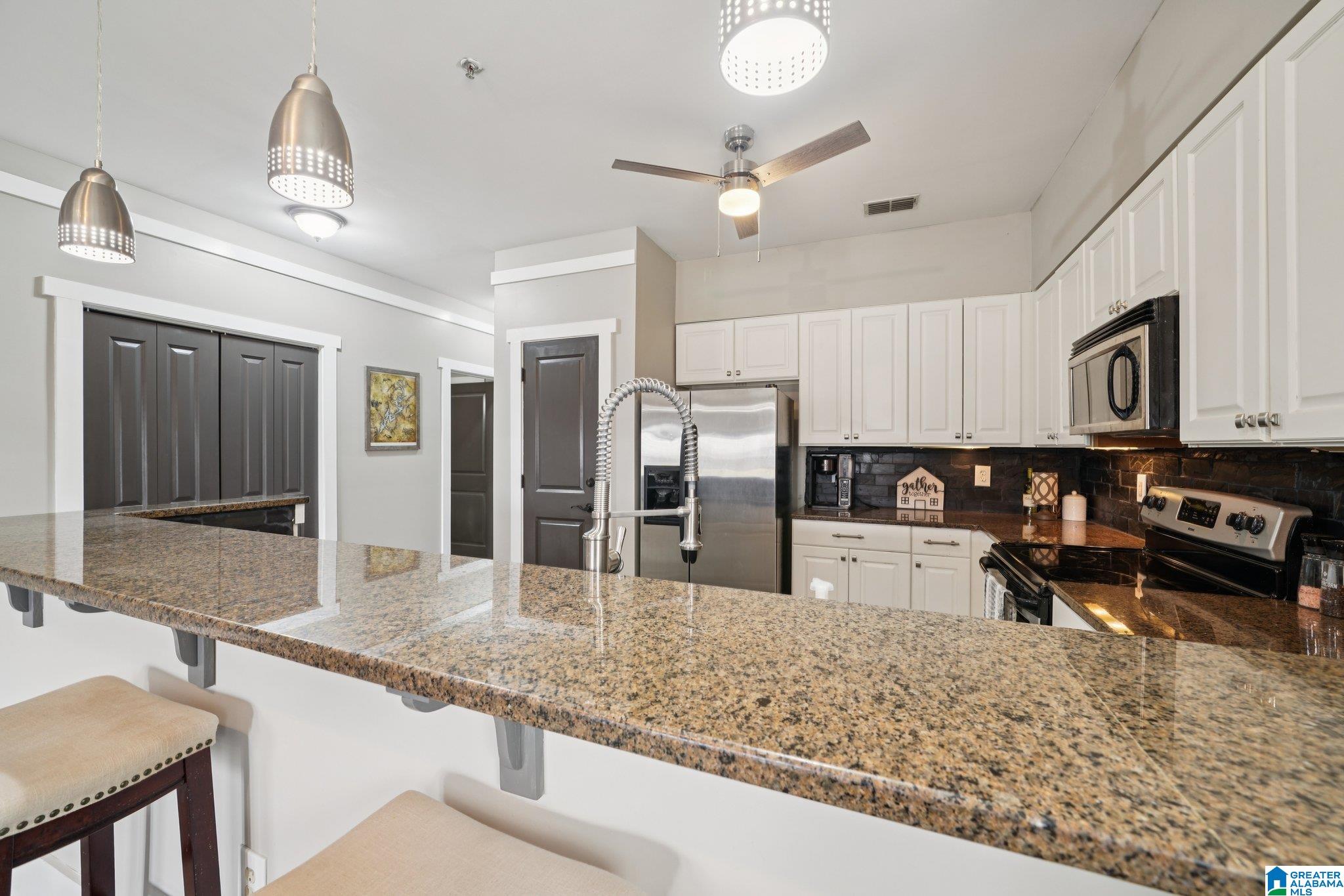 475 River Forest Lane 4150 — photo