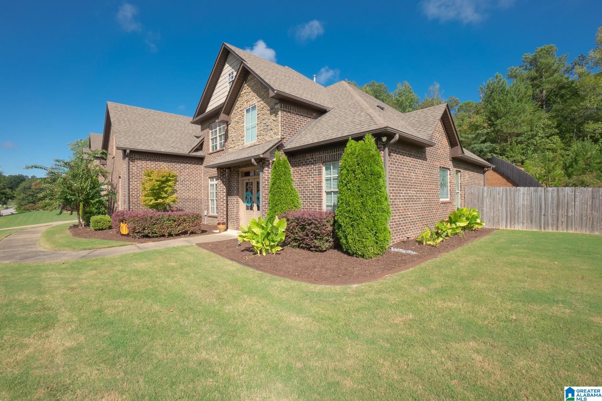 224 Grey Oaks Court — photo