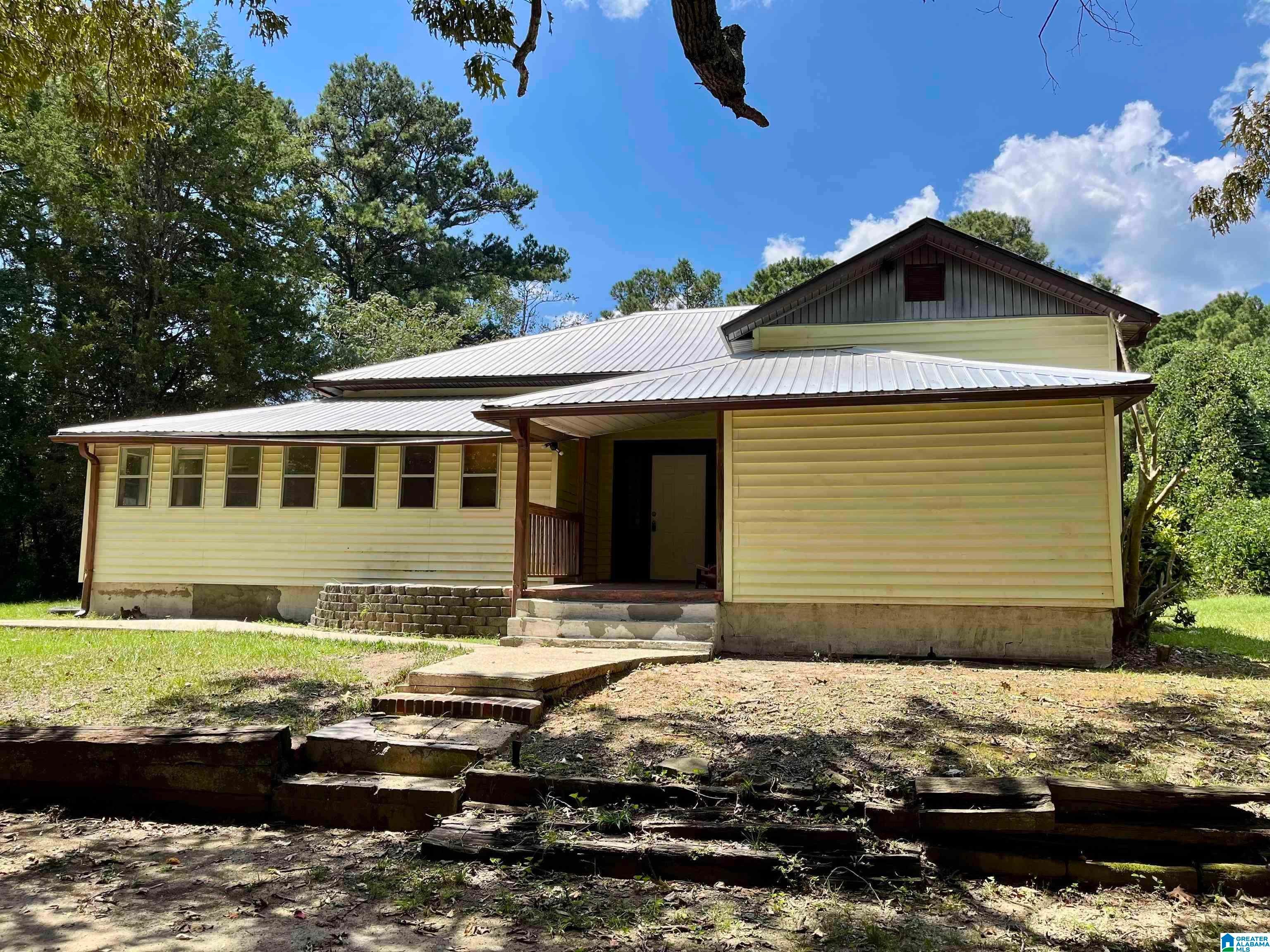 5036 Godfrey Road — photo