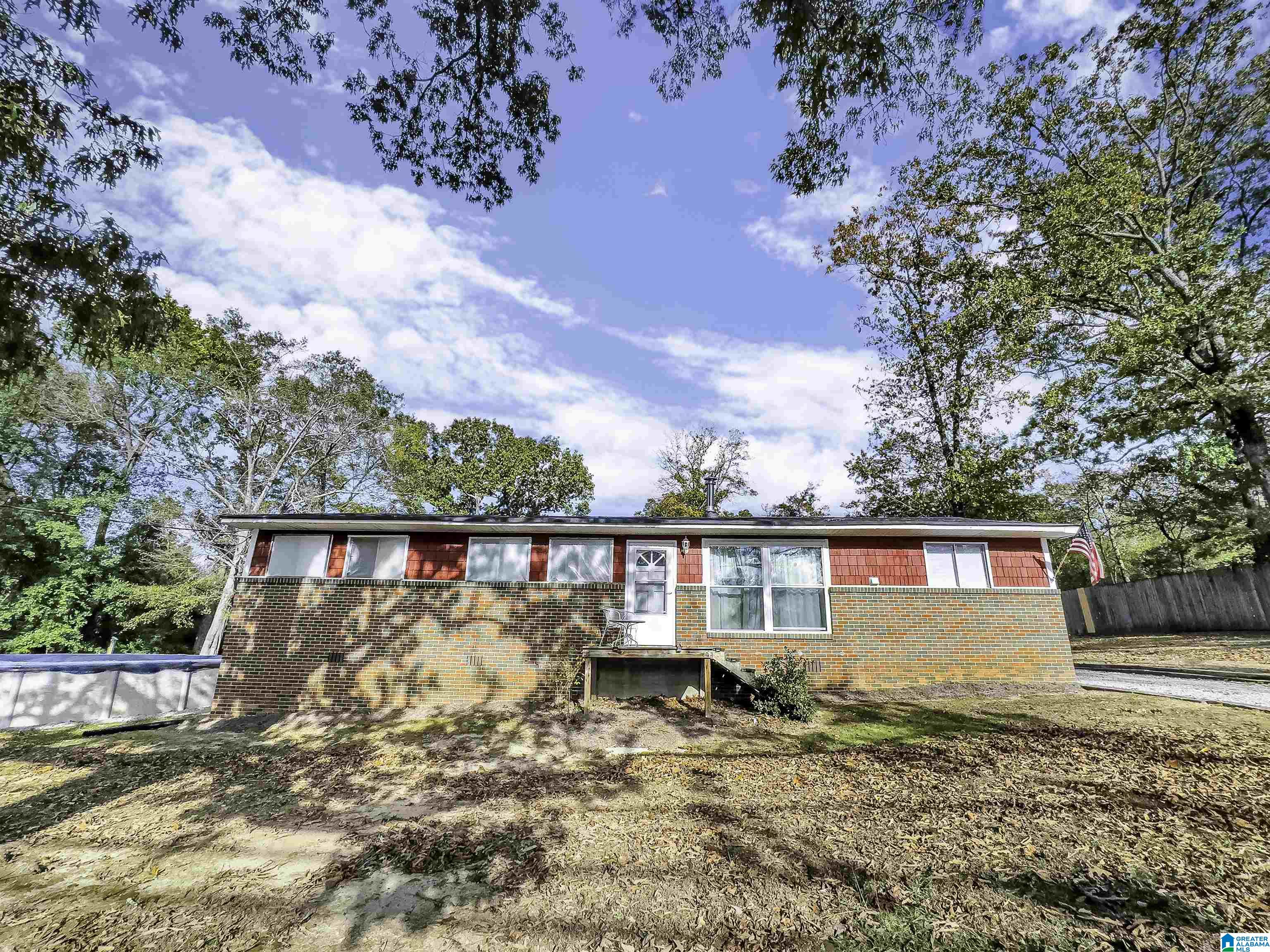 5750 Pocahontas Road — photo