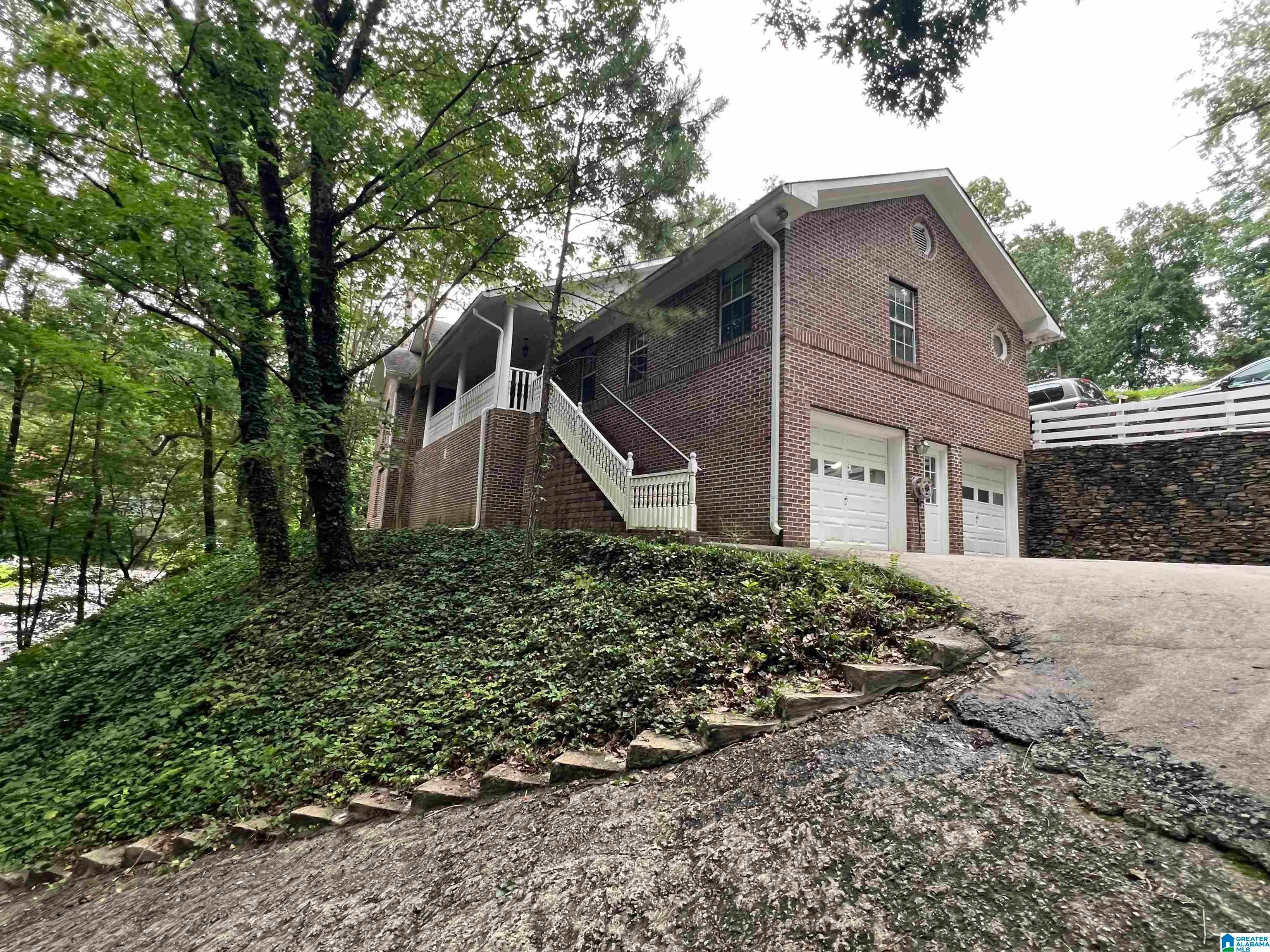 1633 Sunset Drive — photo