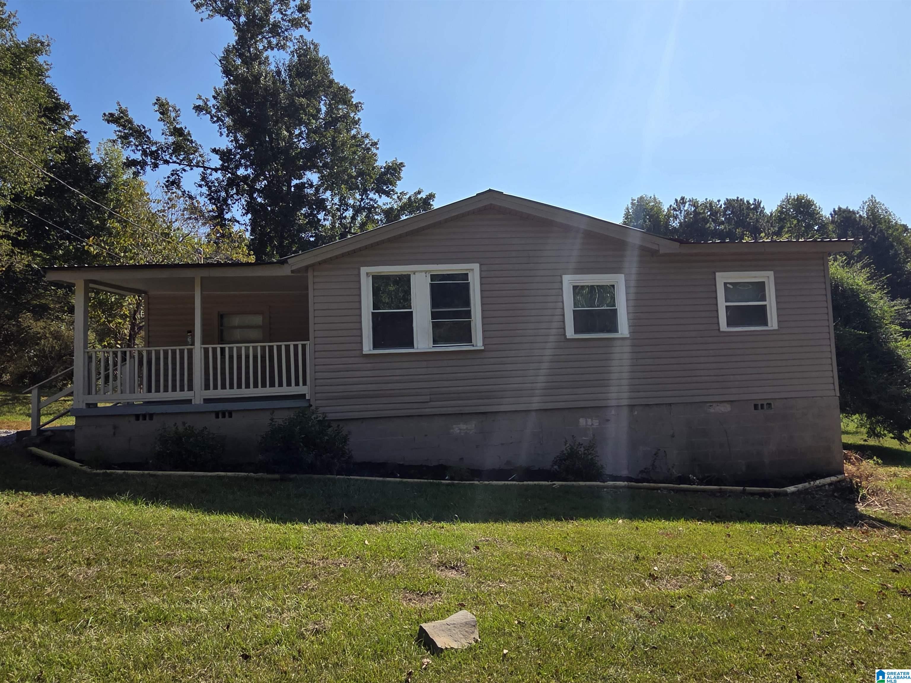 862 Hillview Drive — photo