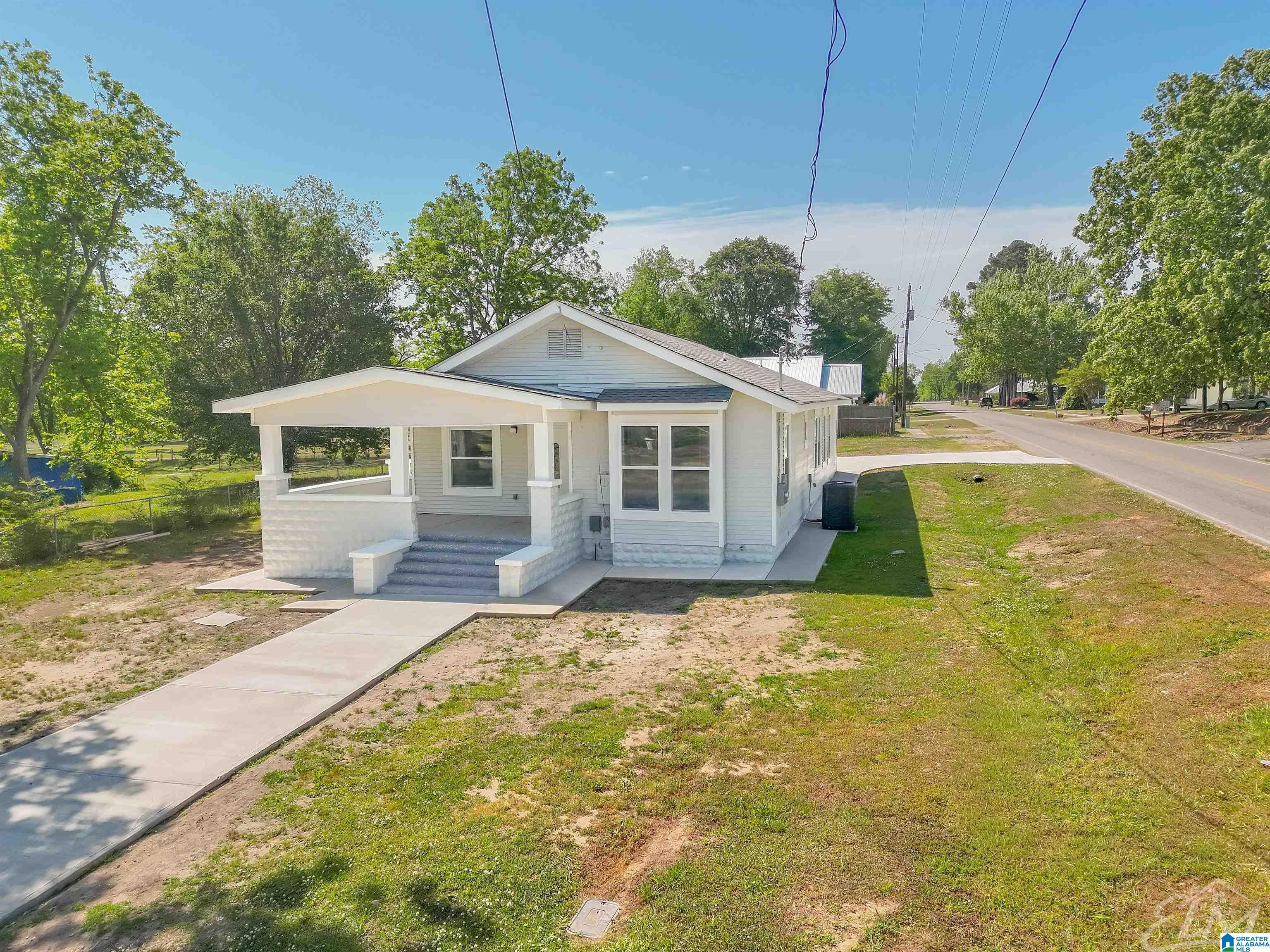 201 Alabama Avenue — photo