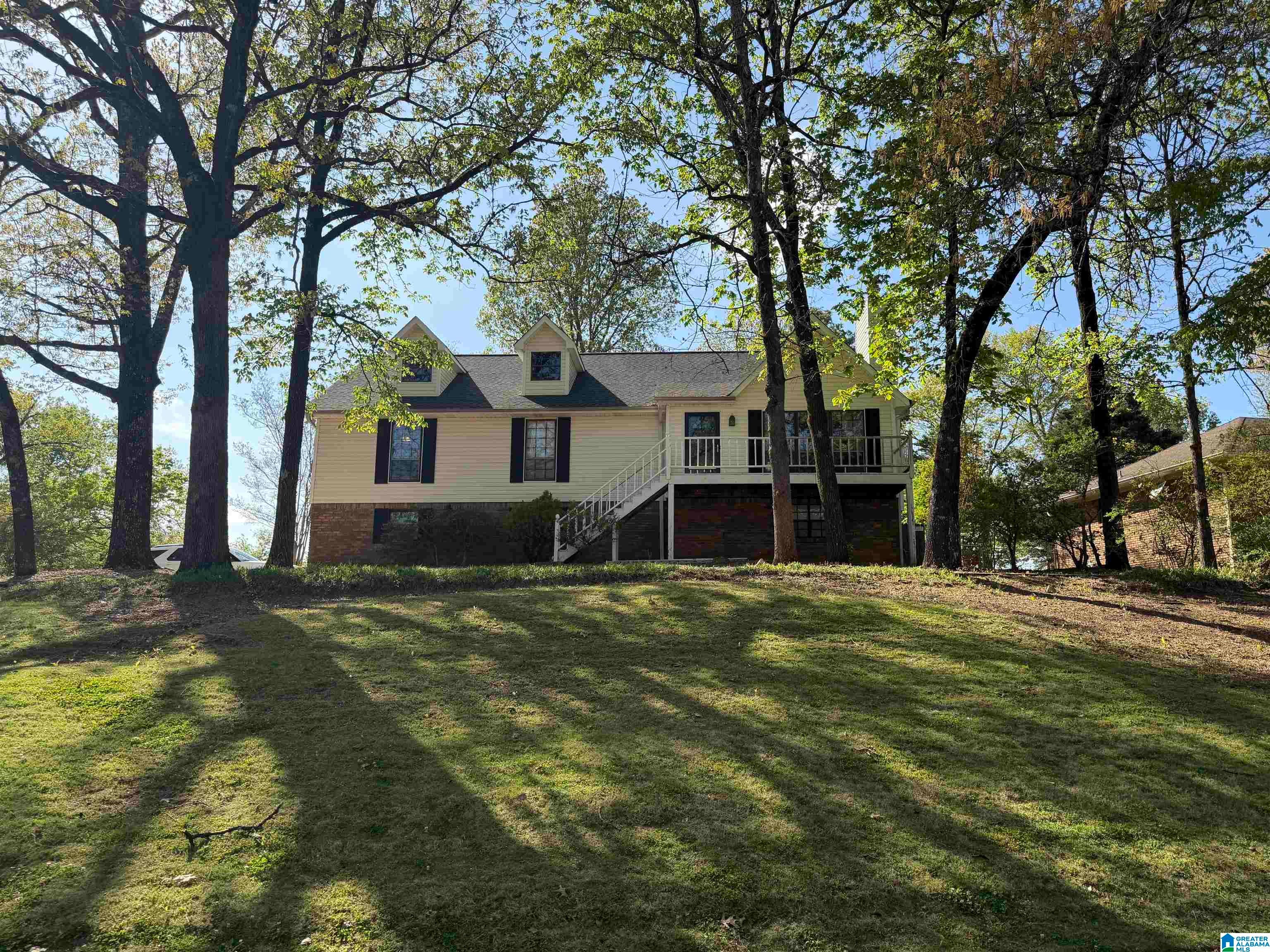 301 Tradewinds Circle — photo