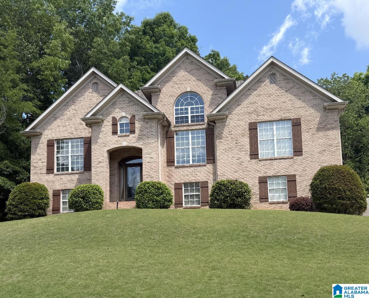 221 Woodbridge Trail — photo
