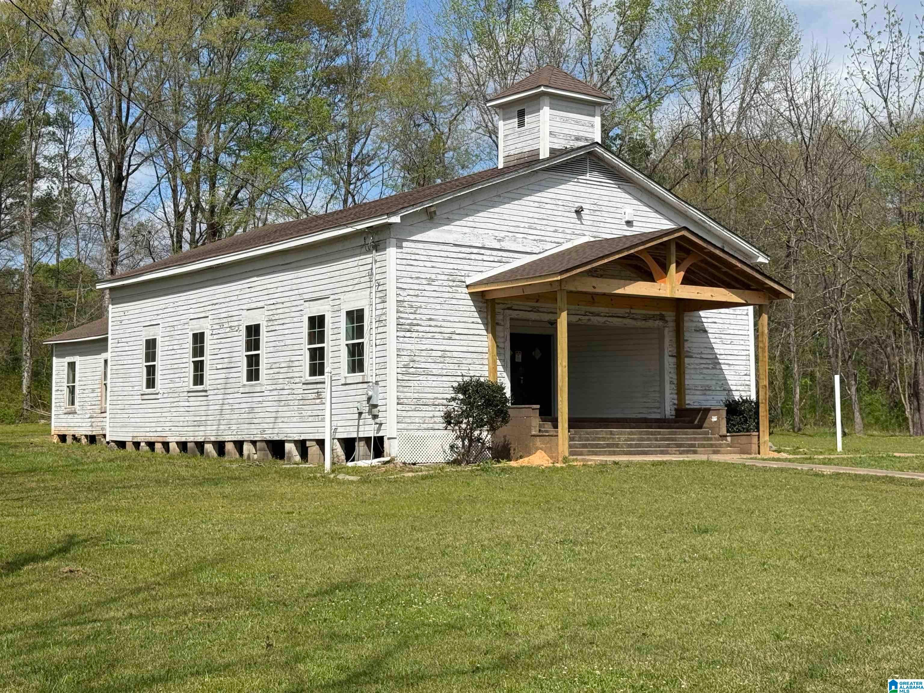 2147 Highway 55 — photo