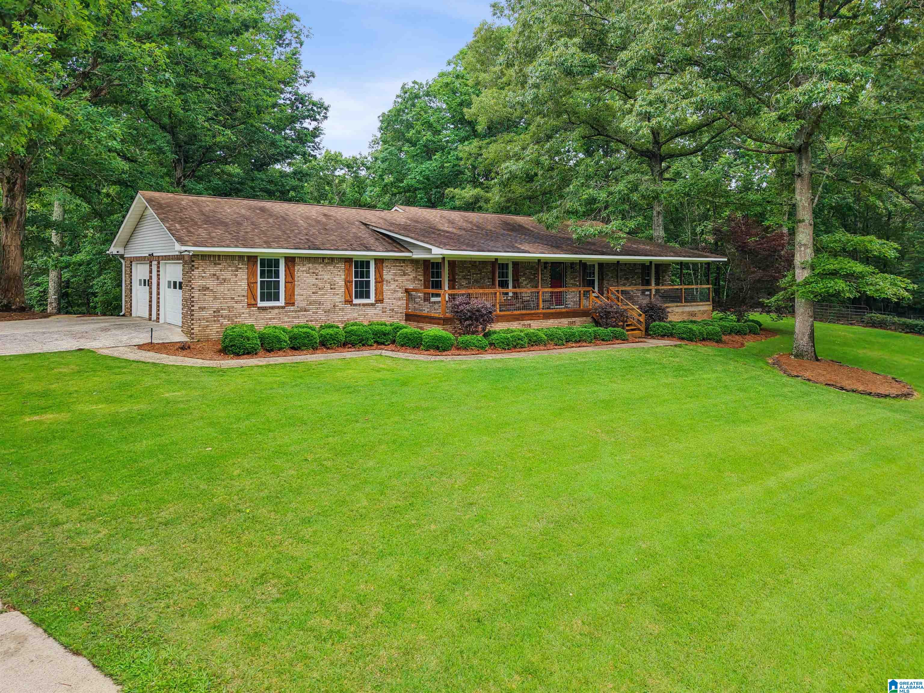 4886 War Eagle Drive — photo