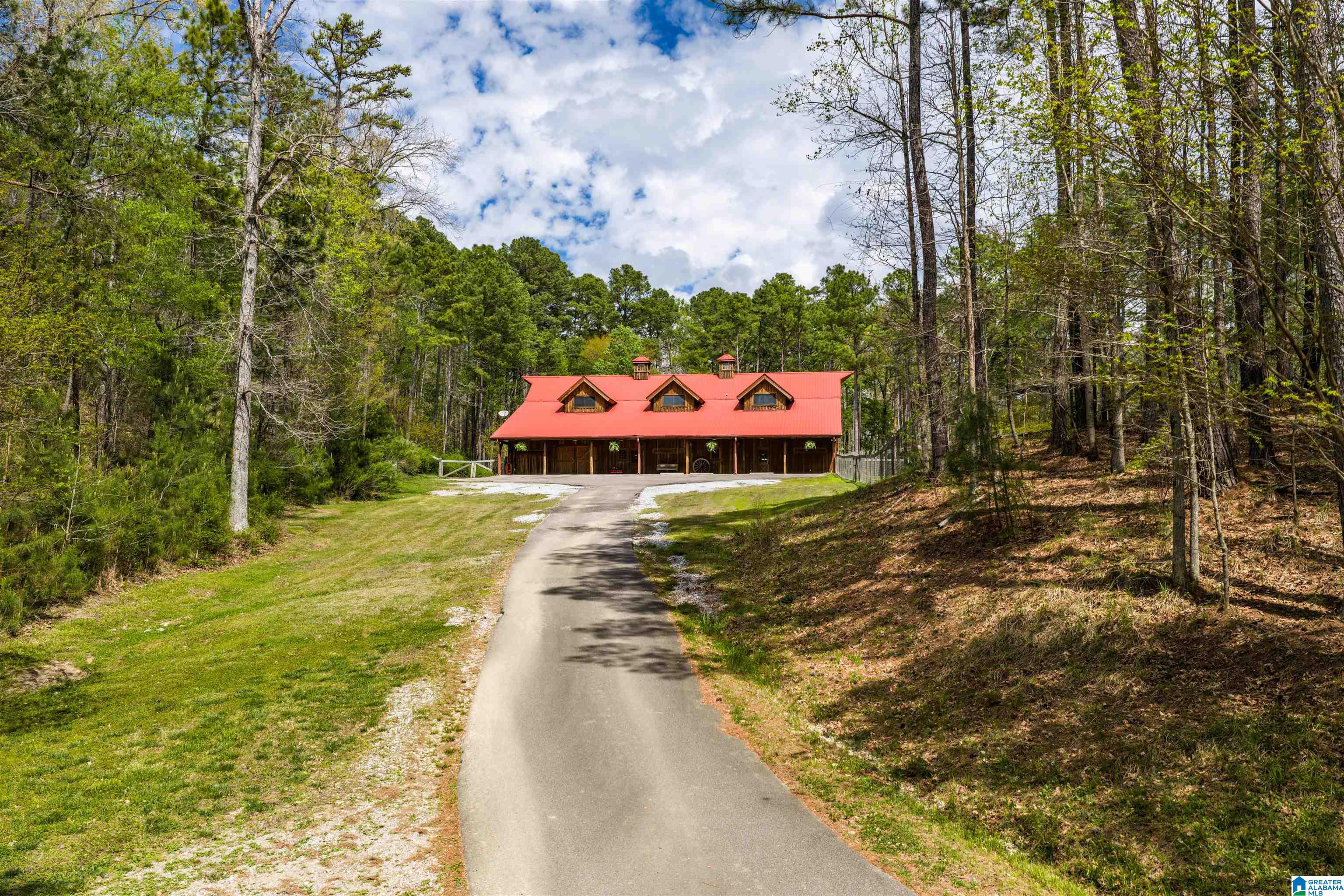 4420 Sicard Hollow Road — photo