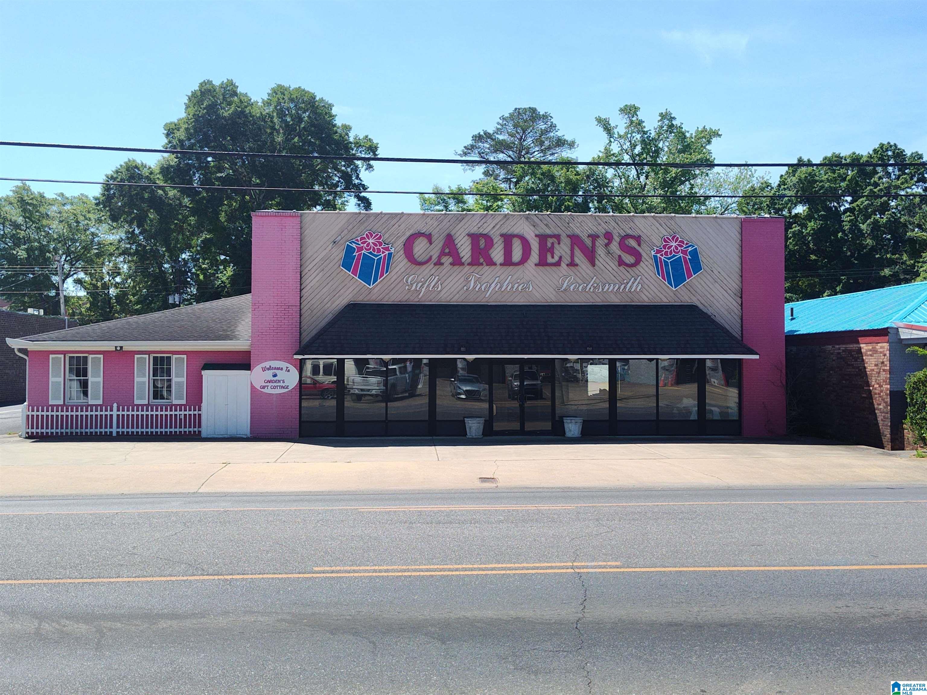 407 W Fort Williams Street — photo