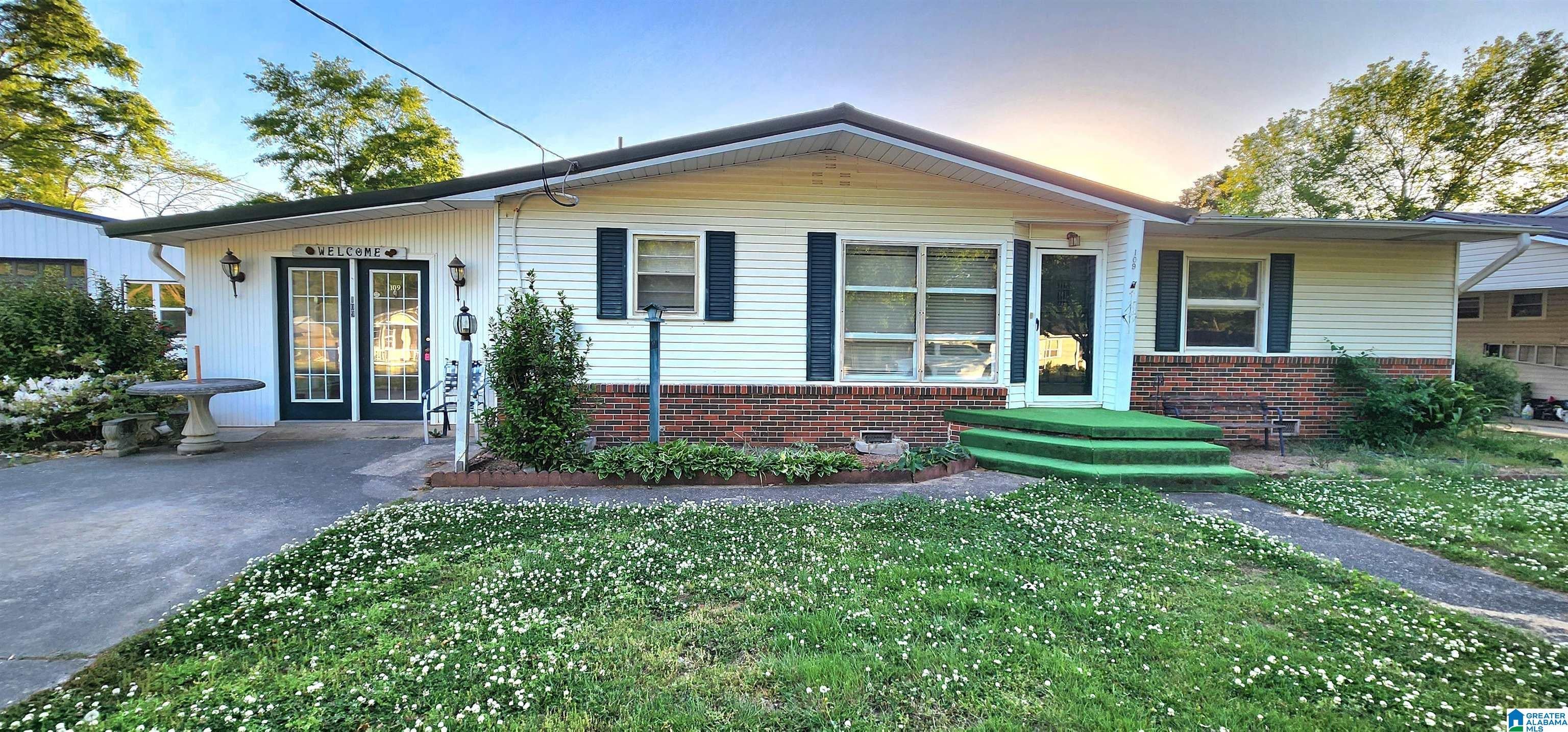 109 Hendrix Street — photo