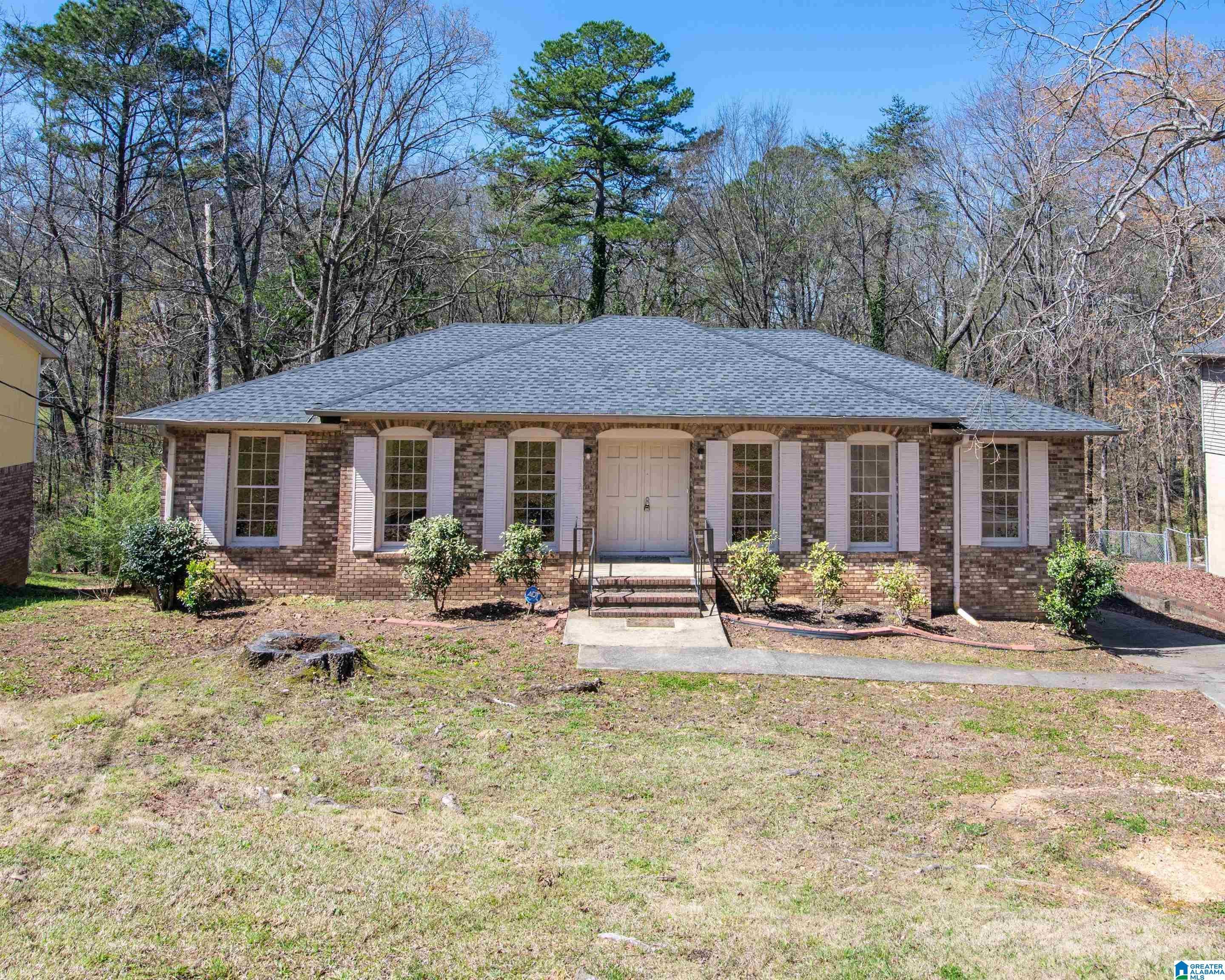 1404 Highland Drive — photo
