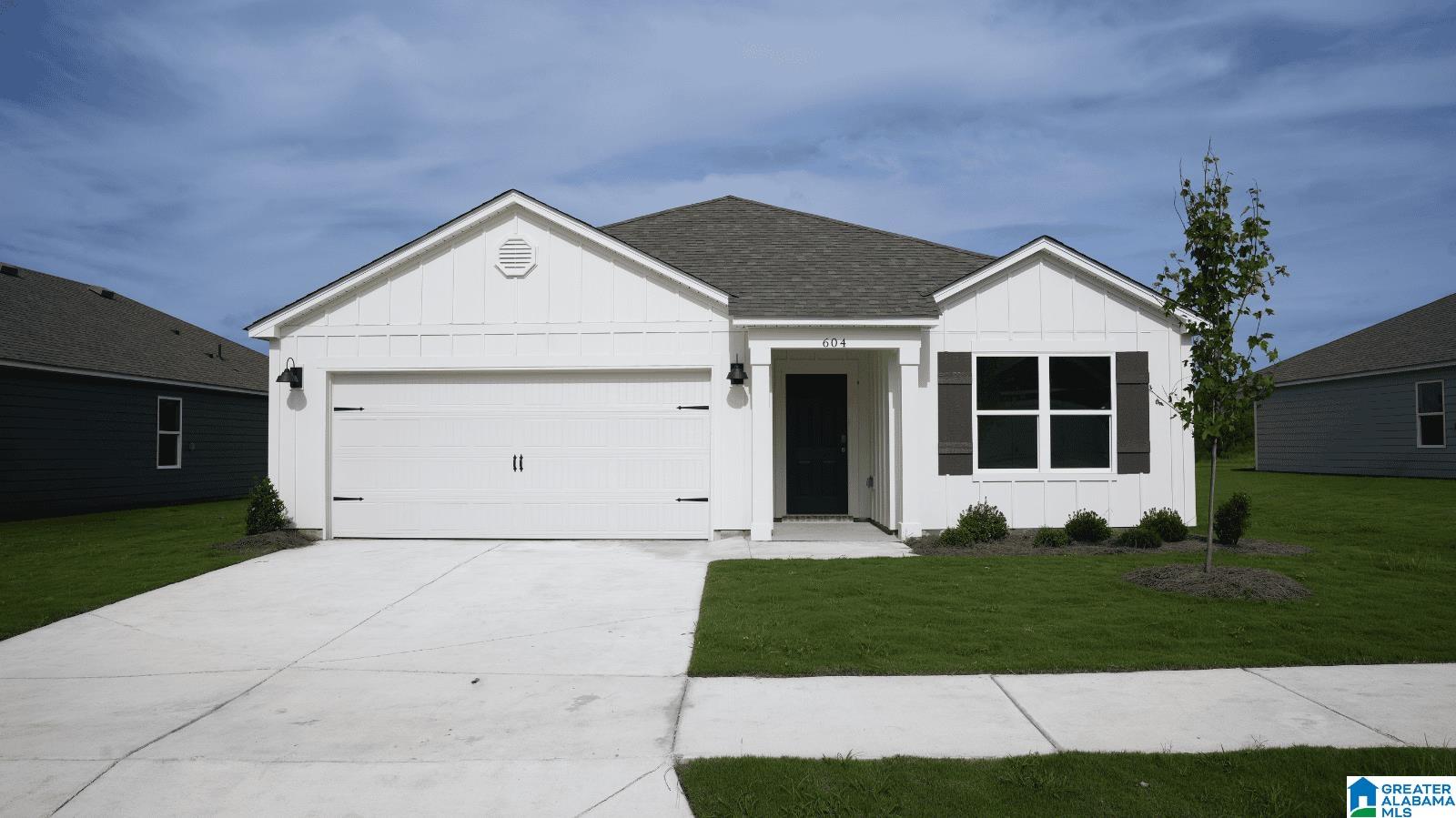 604 Aberdeen Trace — photo