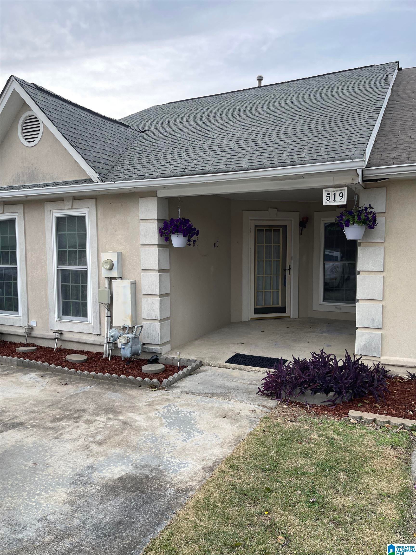 519 Canyon Park Drive — photo