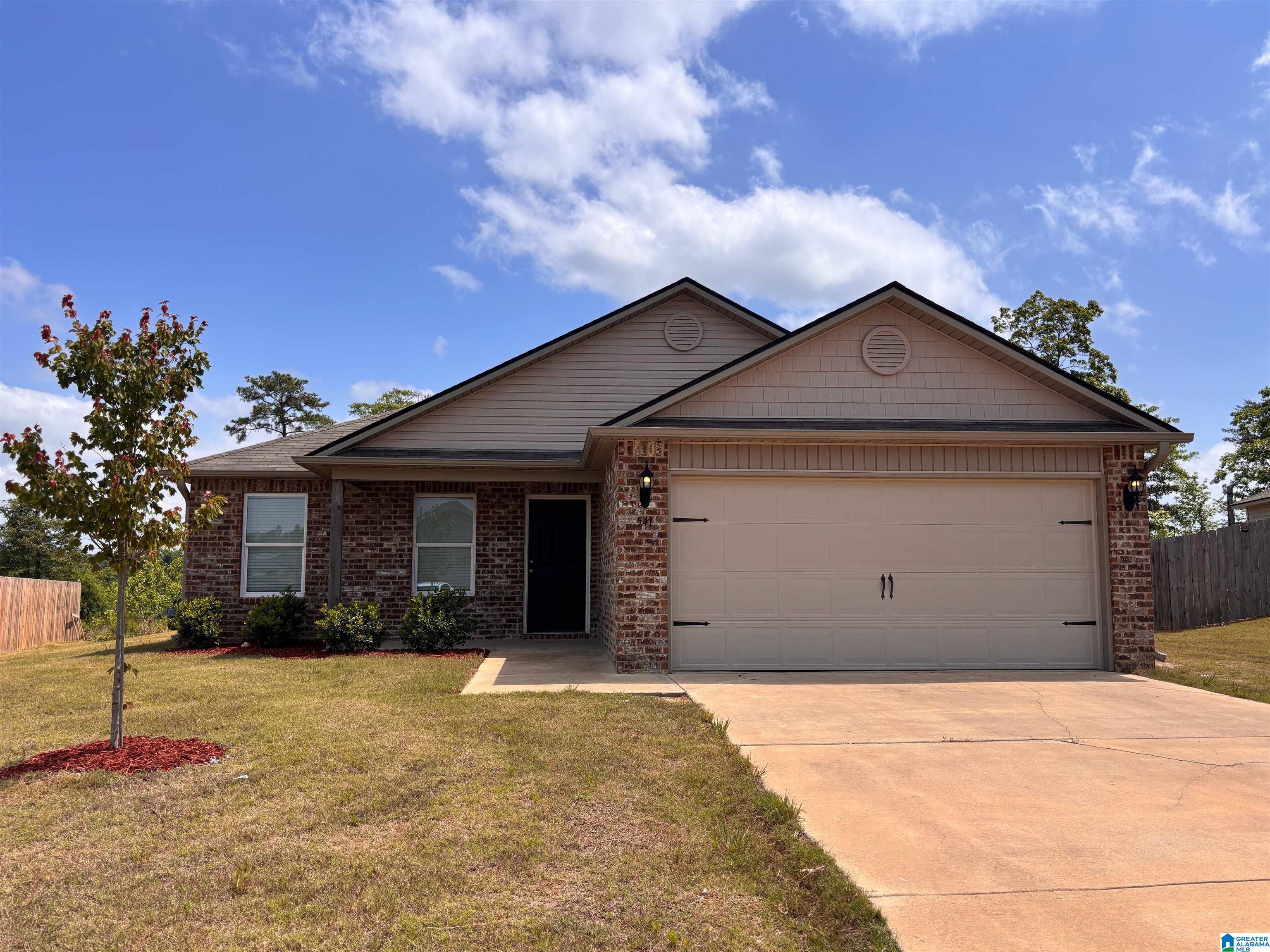 541 Camden Loop — photo