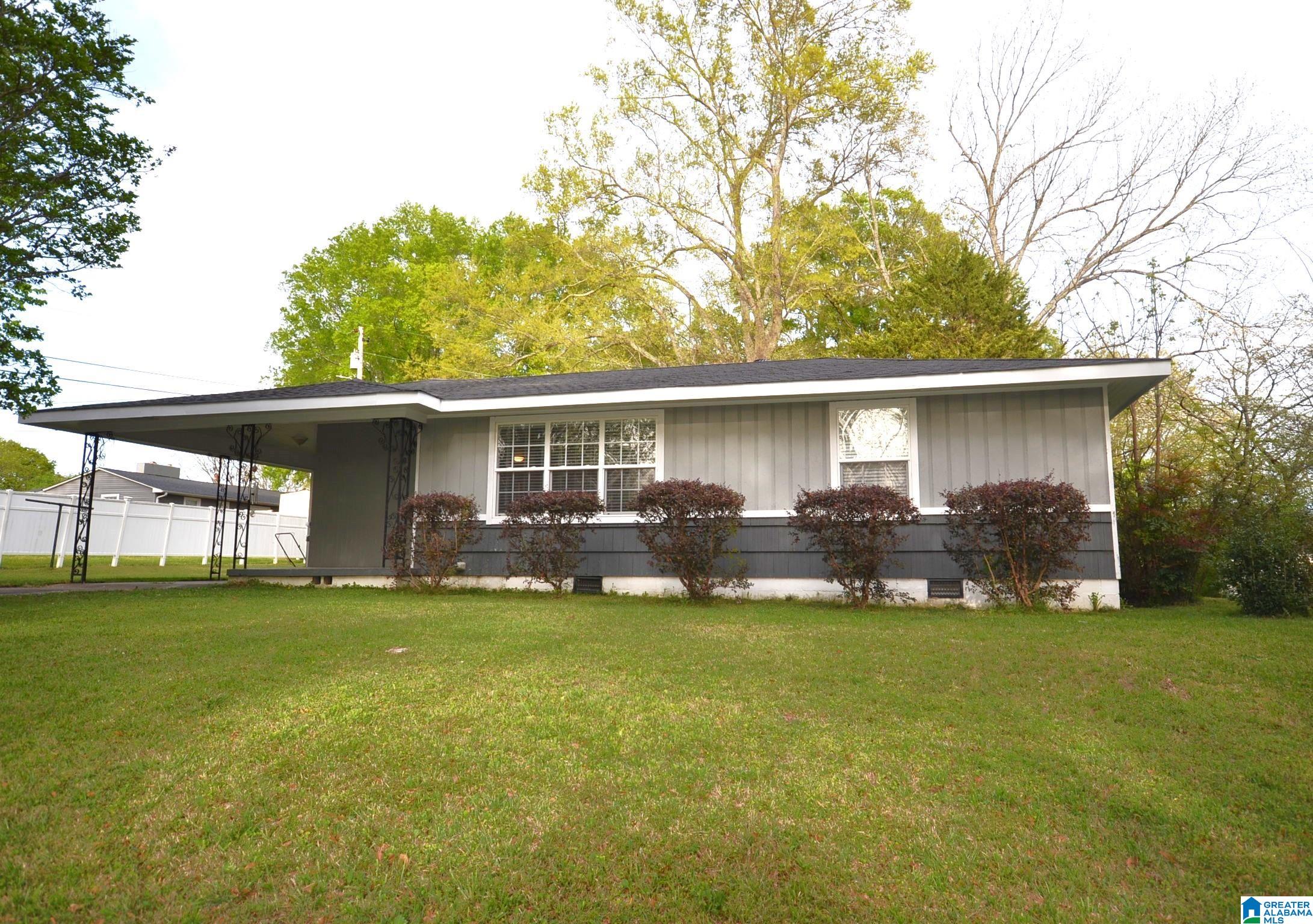 1006 Avenue F — photo