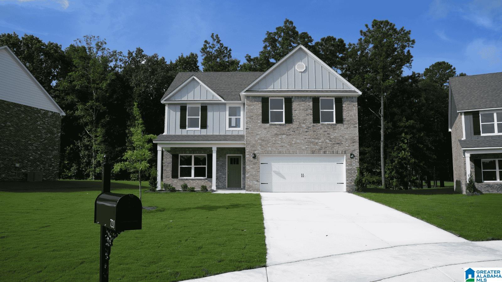721 Spruce Circle — photo