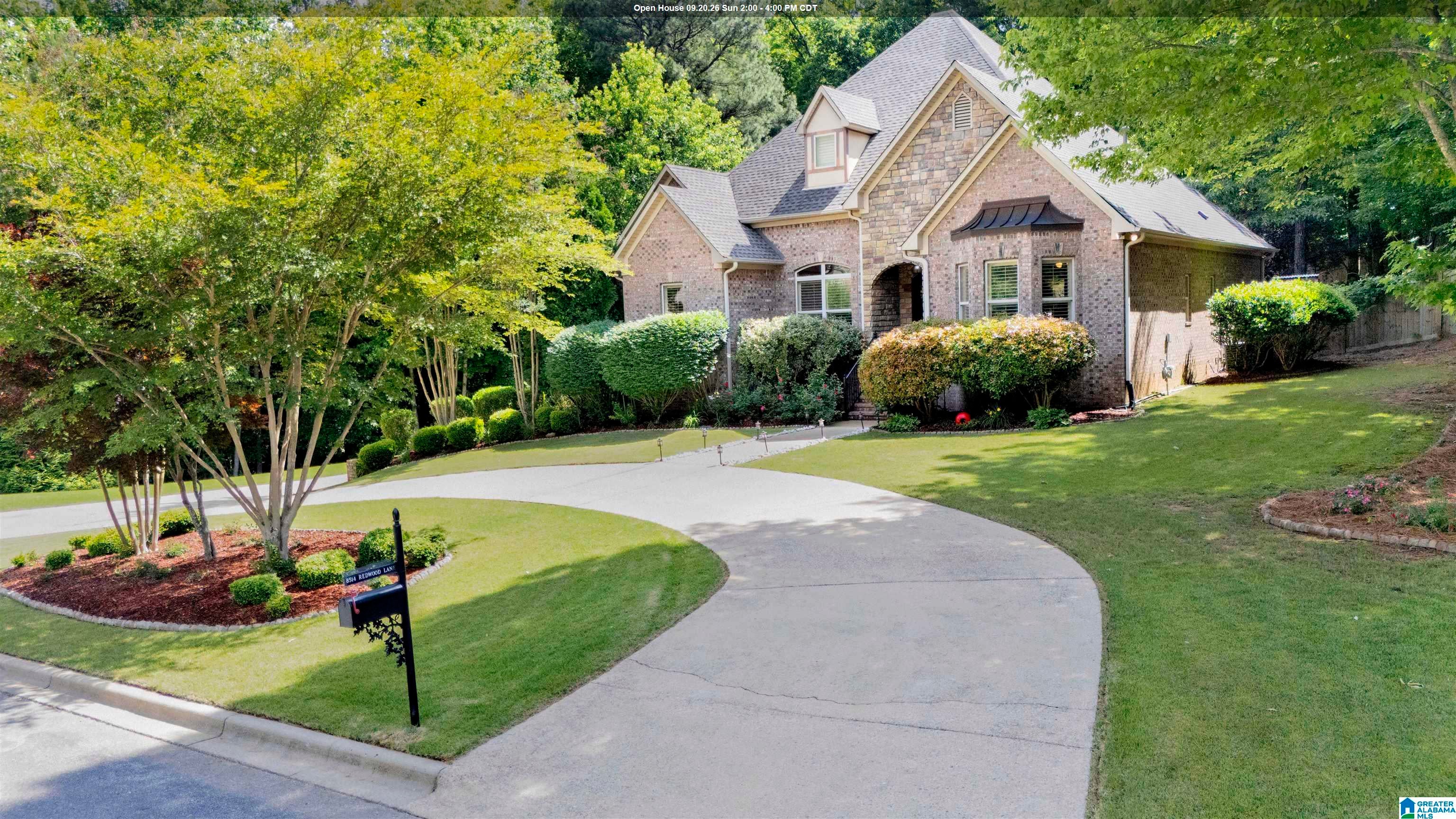 8514 Redwood Lane — photo