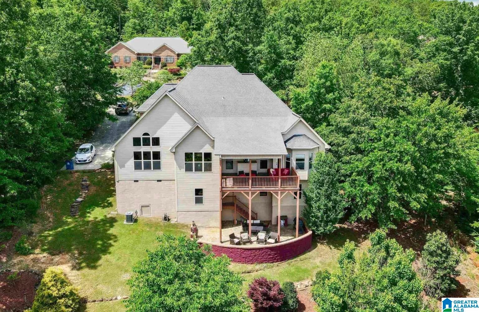 920 Hillyer High Road — photo