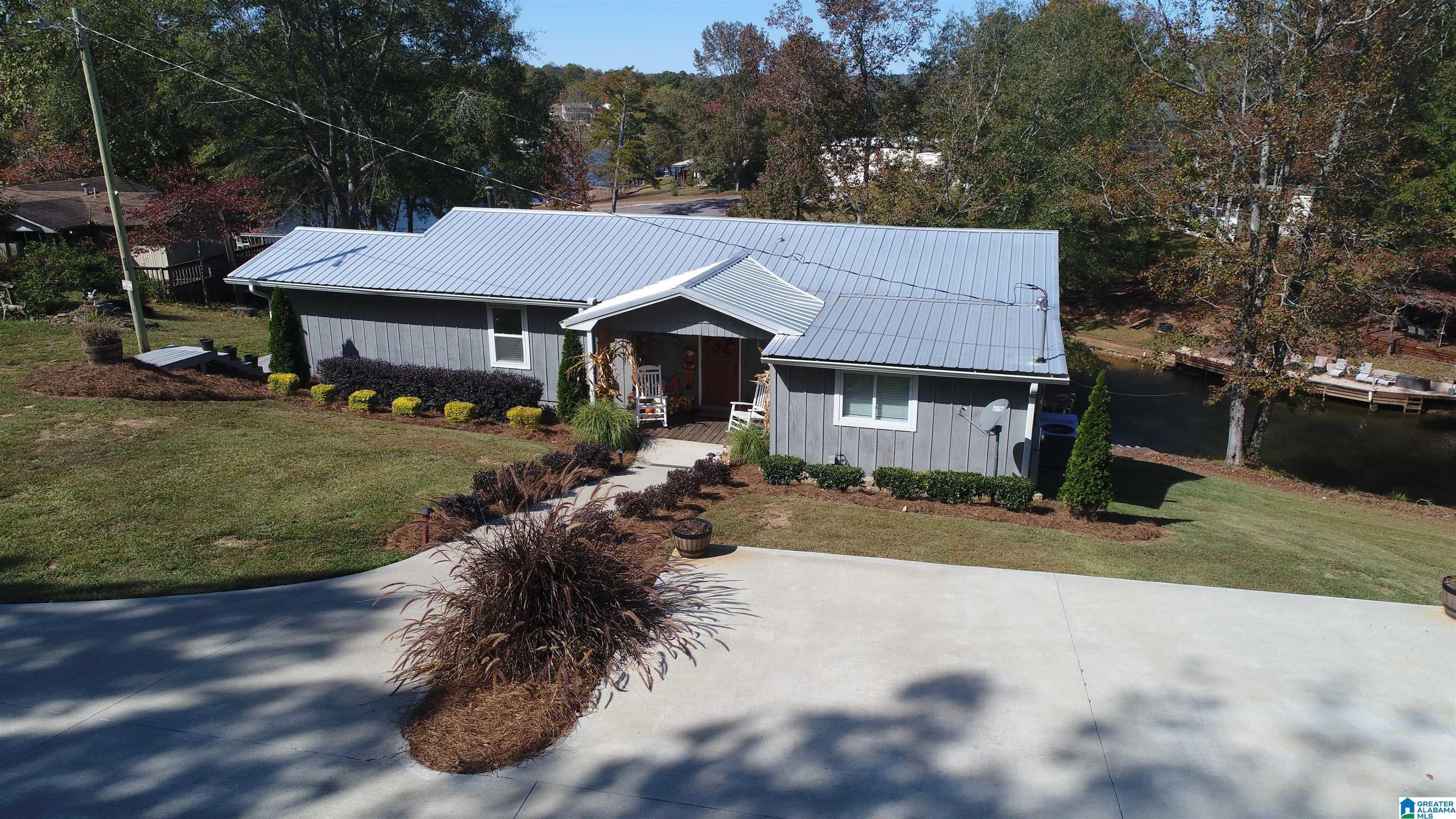 383 Sunset Drive — photo