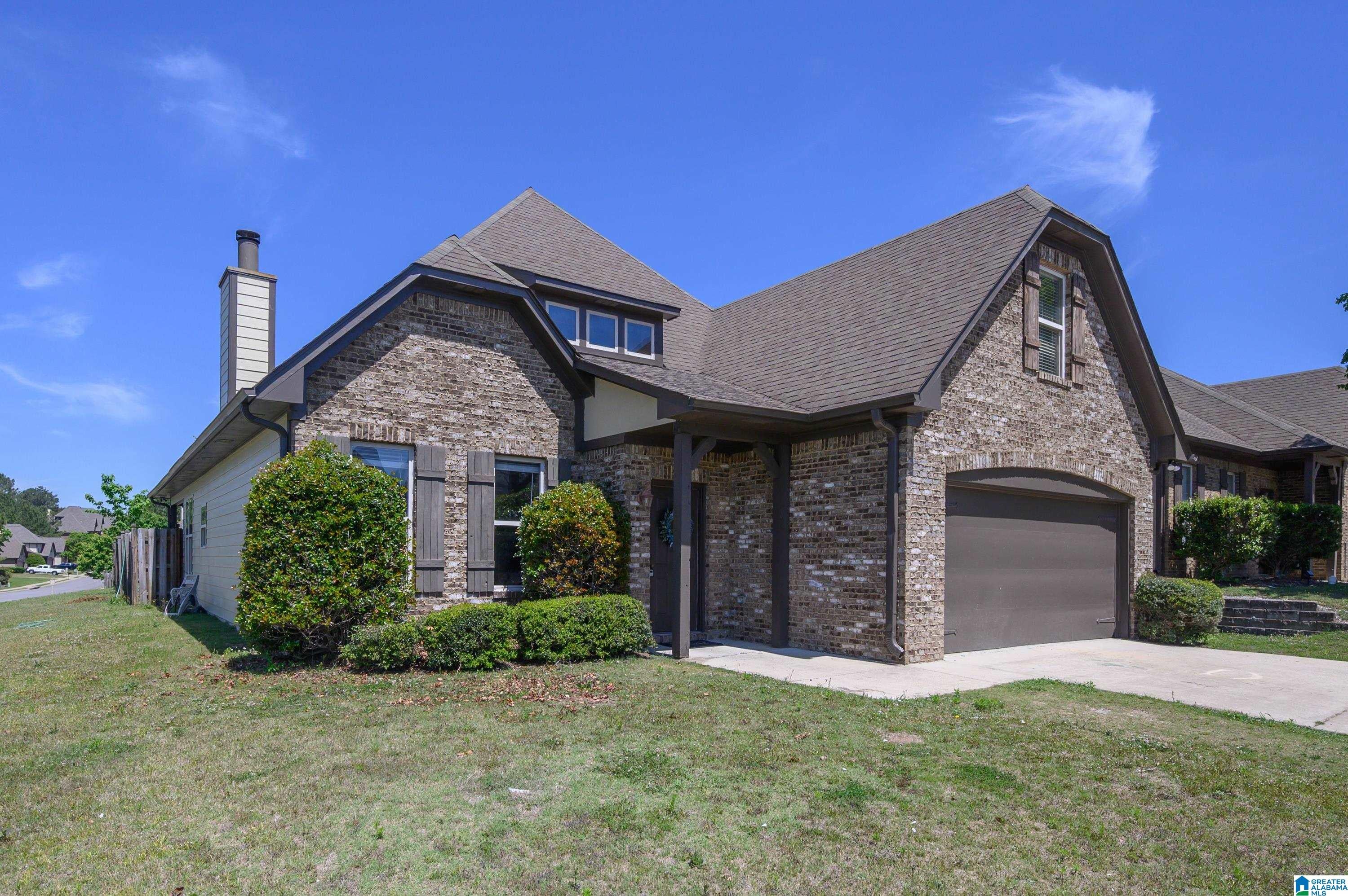 1001 Medinah Drive — photo