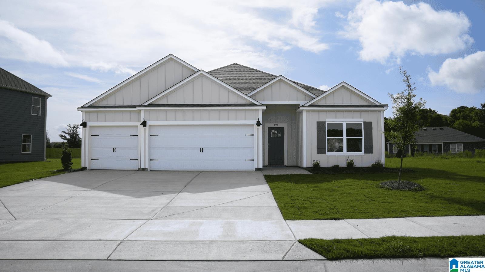 191 Aberdeen Loop — photo